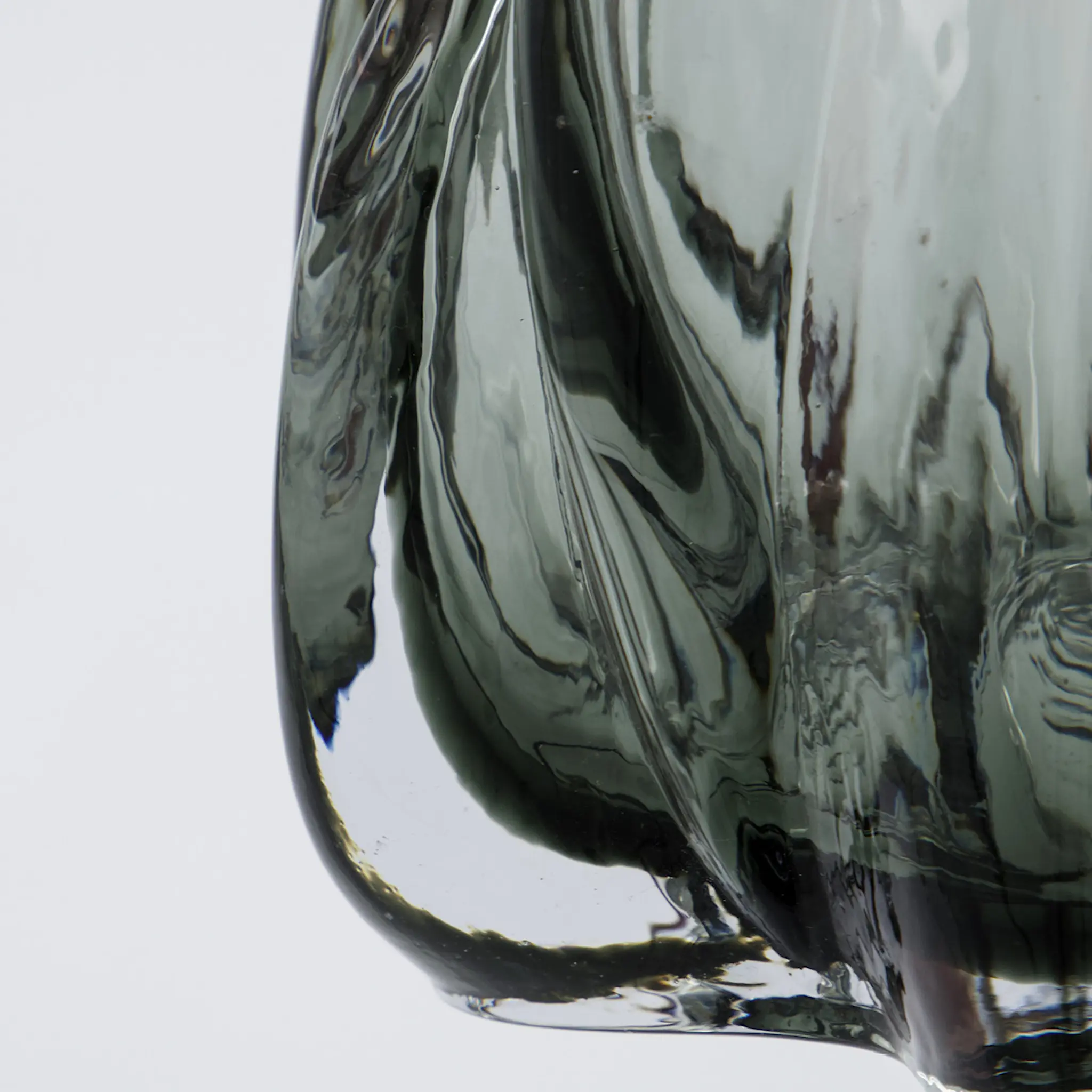 House Doctor Curva telysestake 15 cm røkt grå hover