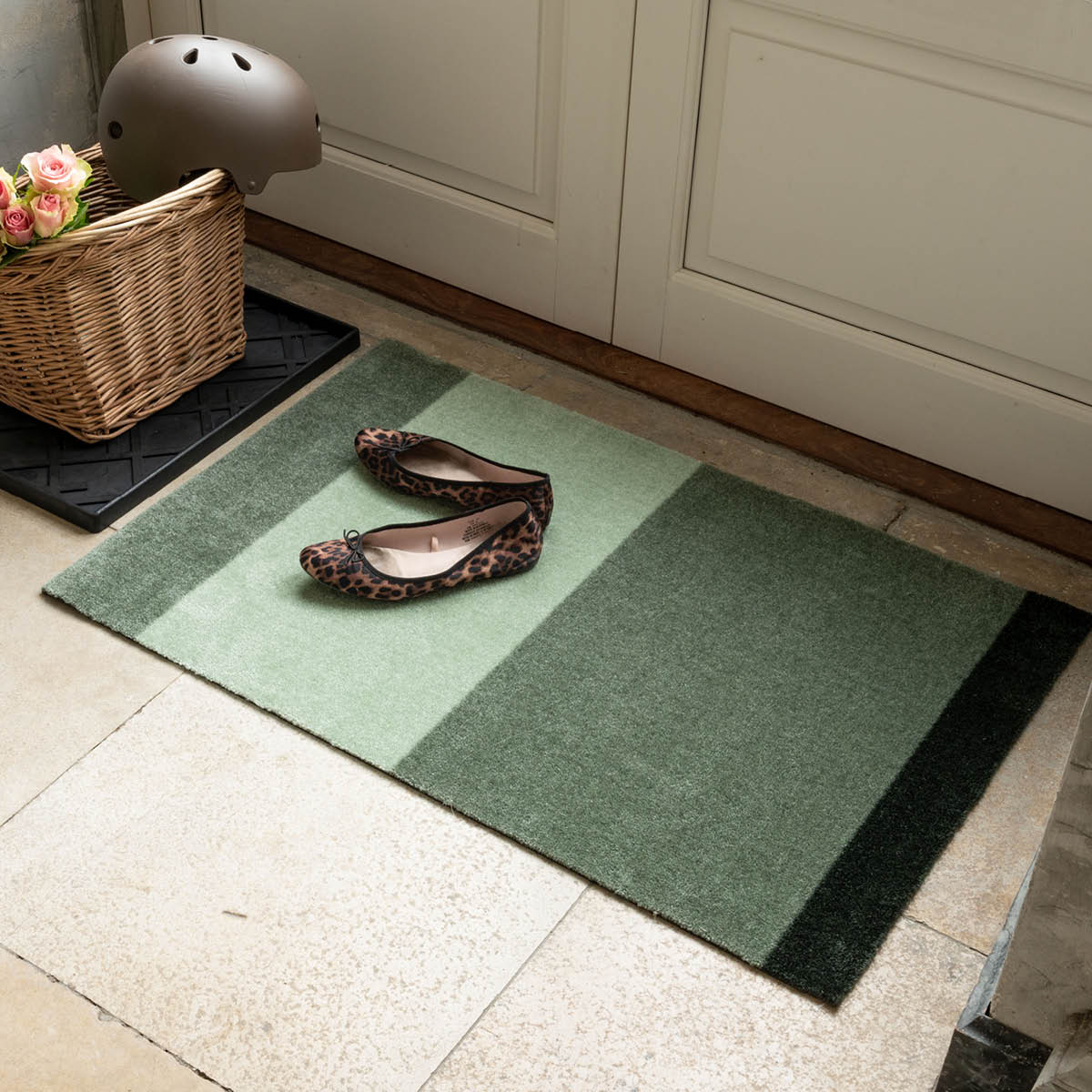 Tica Copenhagen Stripes Horizontally golvmatta 90x60 cm grön