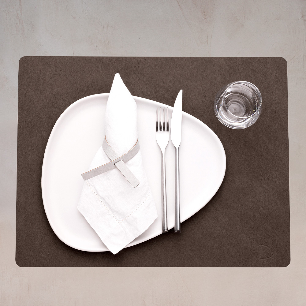 LIND DNA Square Nupo Pöytätabletti 35x45 cm Caviar