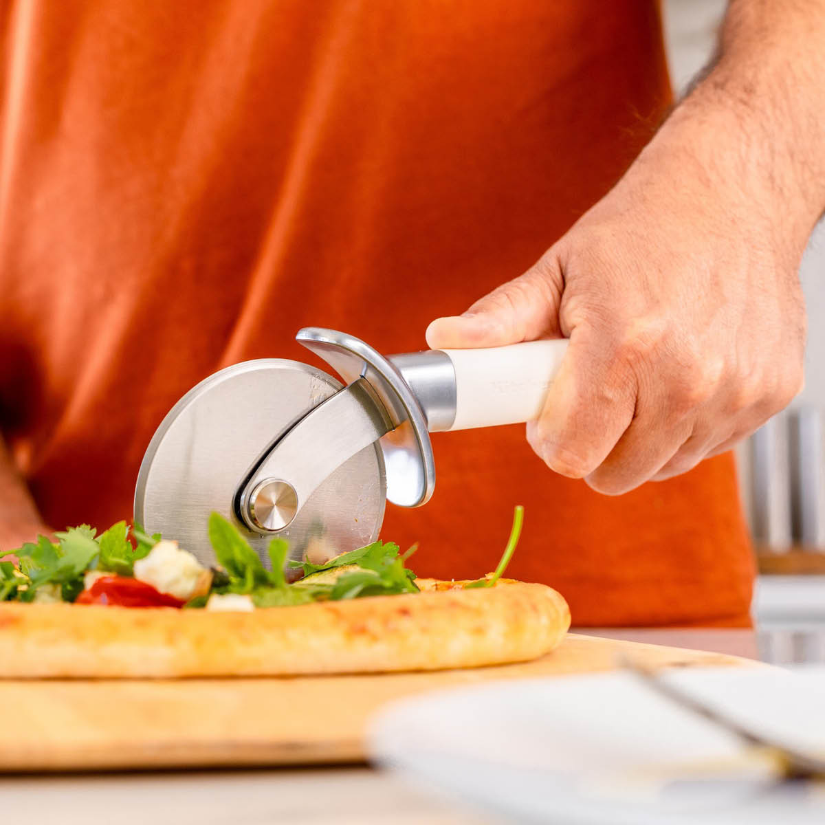 KitchenAid KitchenAid Classic pizzaskärare 24 cm porcelain white