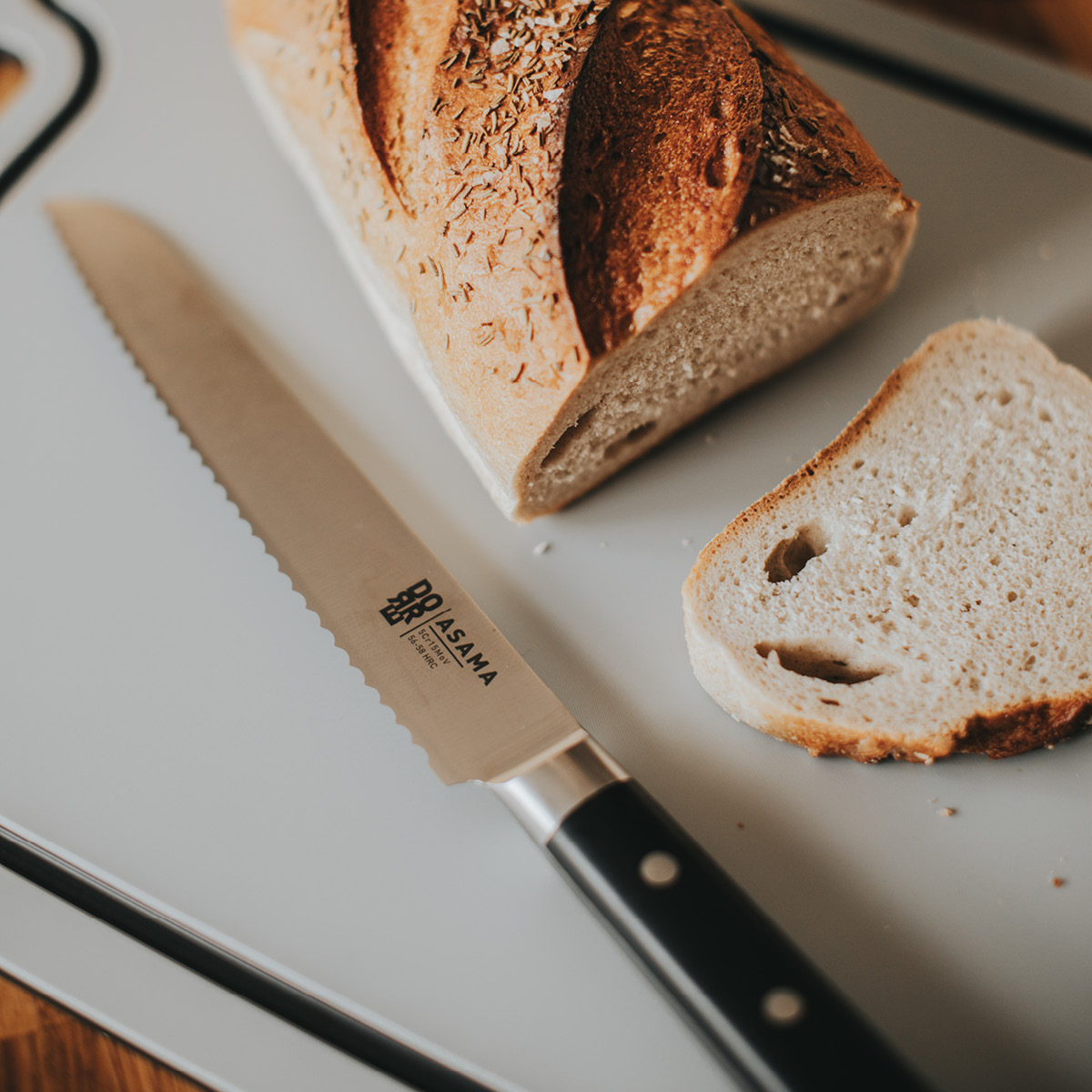 Dorre Asama brødkniv 20 cm svart/sølv