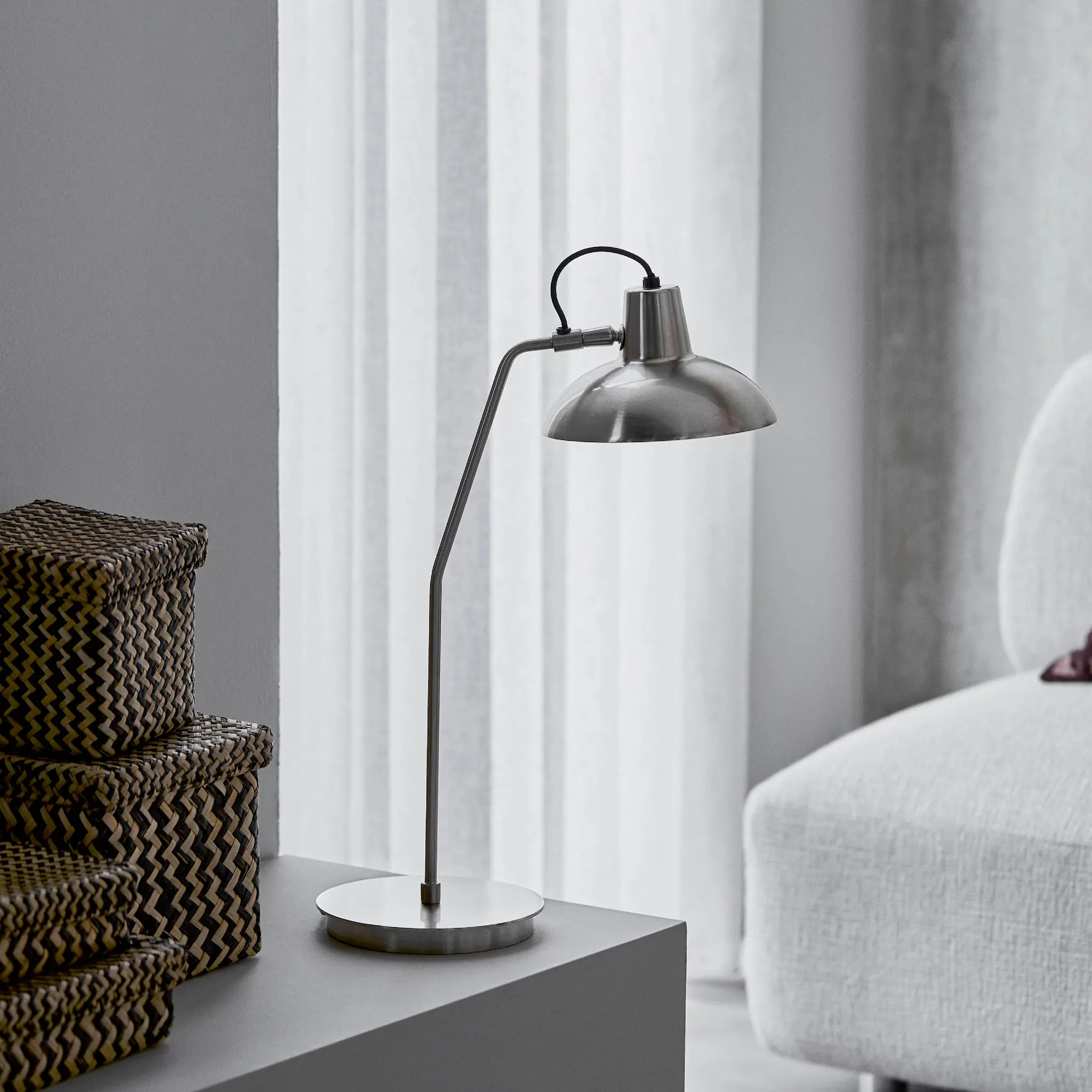 House Doctor Desk bordslampa 50 cm borstad silverfinish