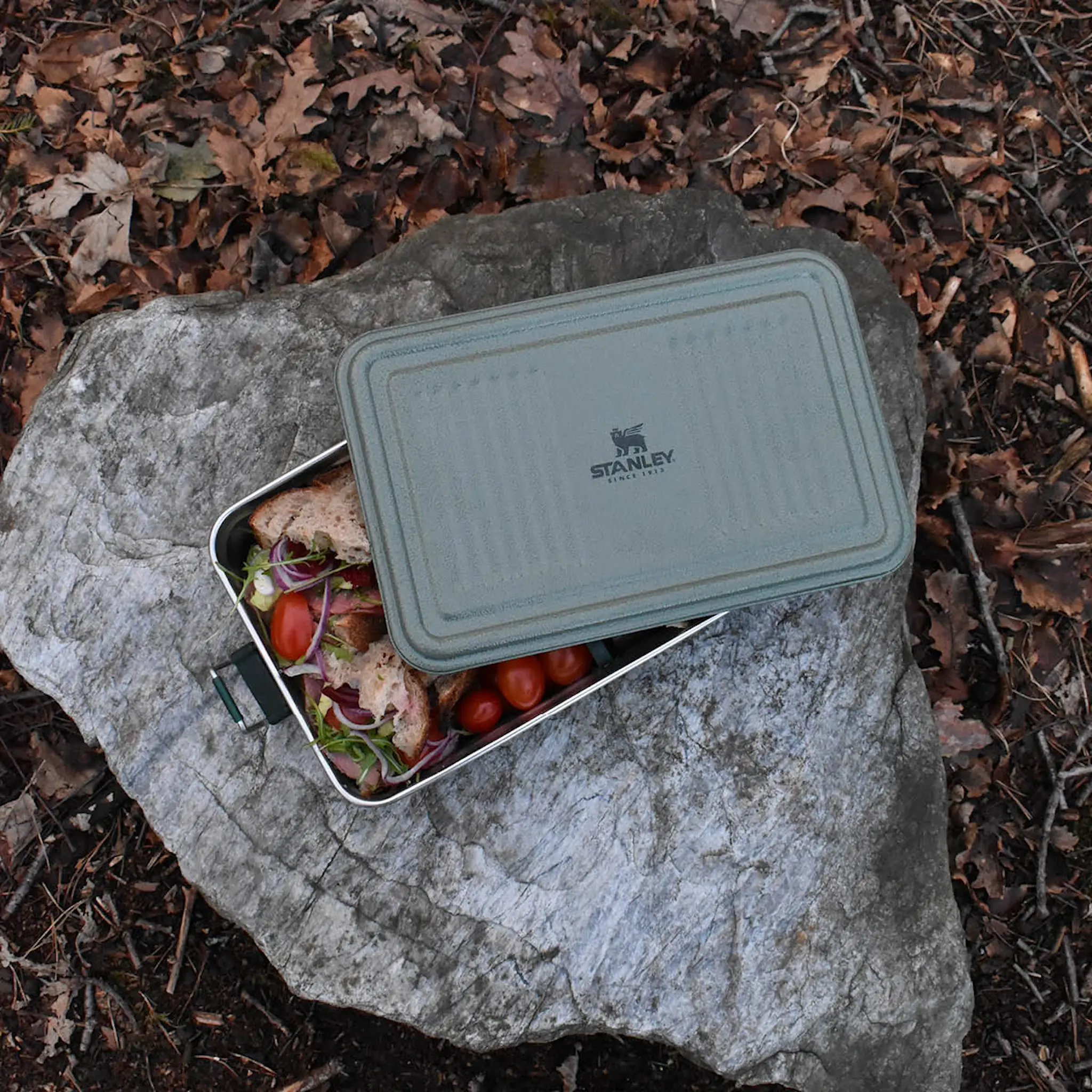 Stanley Legendary matlåda 2 L hammertone green