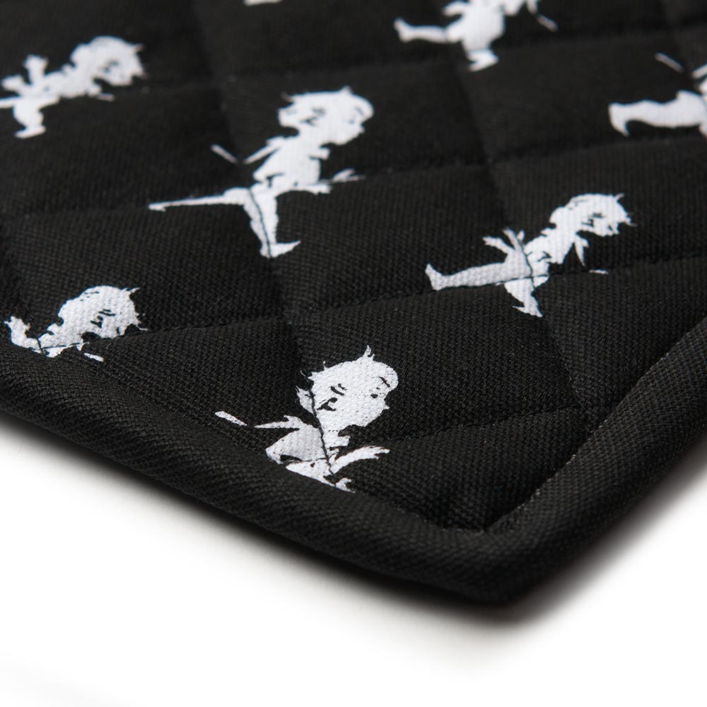 SOLSTICKAN Grytelapp 22x22 cm svart