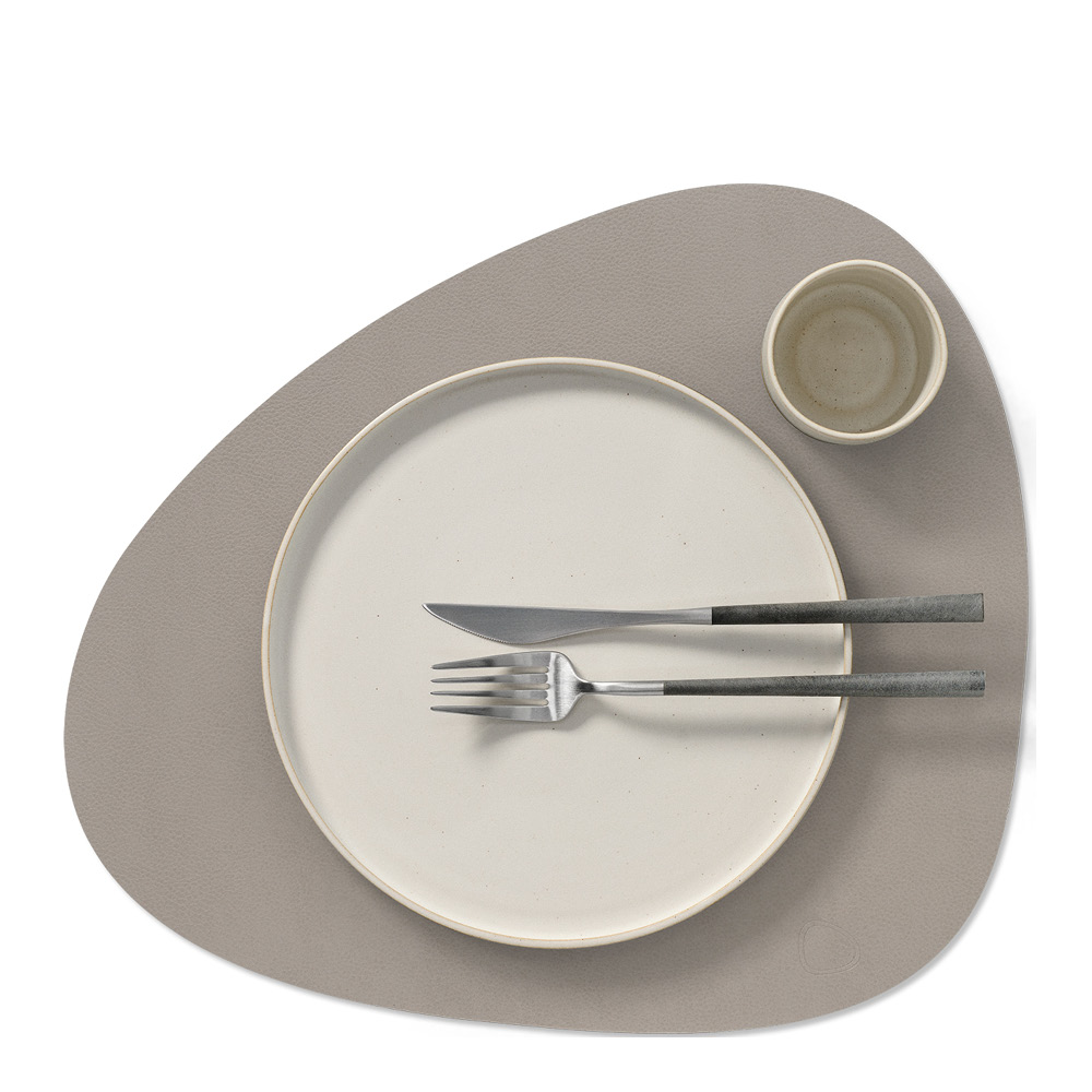 LIND DNA Leather Serene Curve bordbrikke L 37x44 cm ash