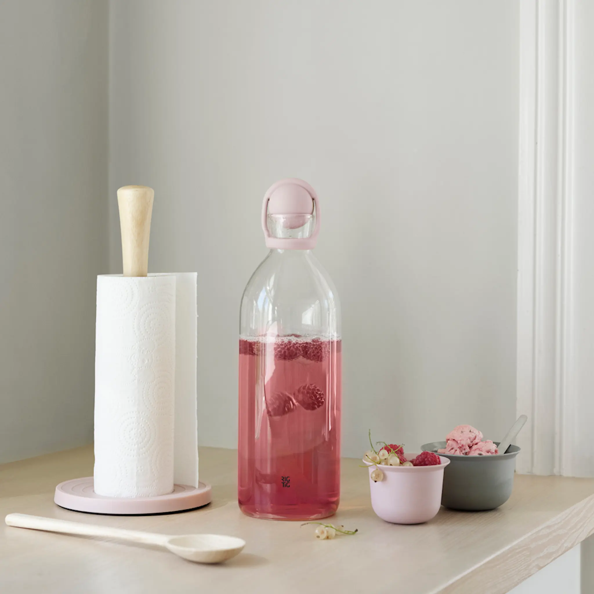 RIG-TIG VATTENKARAFF 1.5 L ROSE Rose