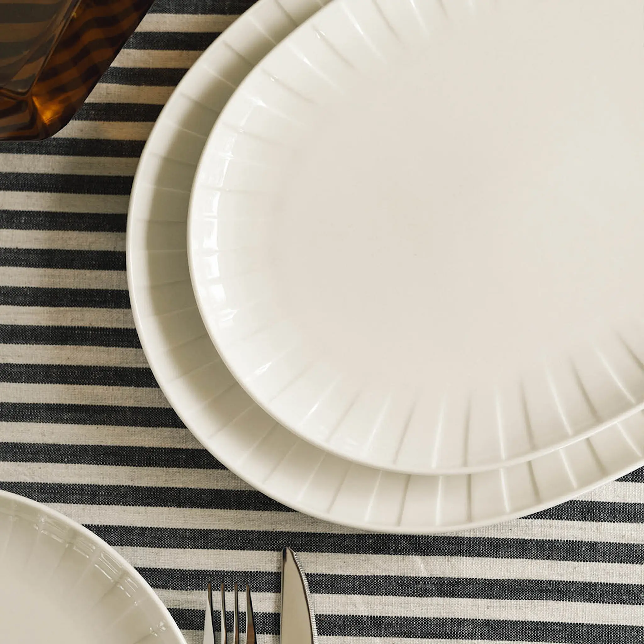 Stiernholm Senja serveringsfat oval 23x30 cm vit