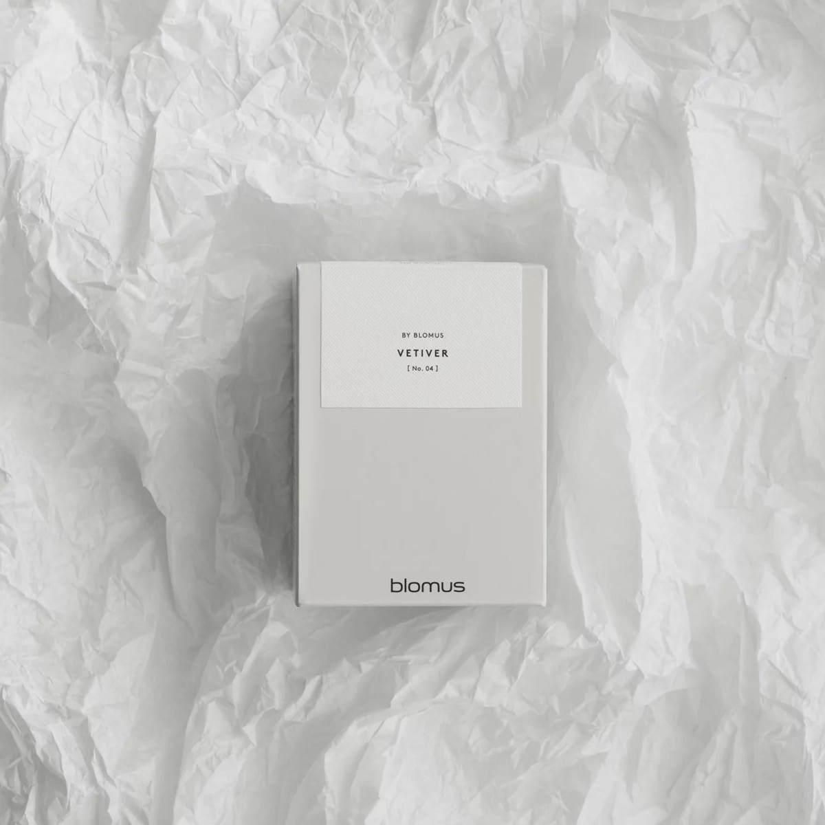 Blomus Valoa Tuoksukynttilä Vetiver 7,5 cm Ashes of roses