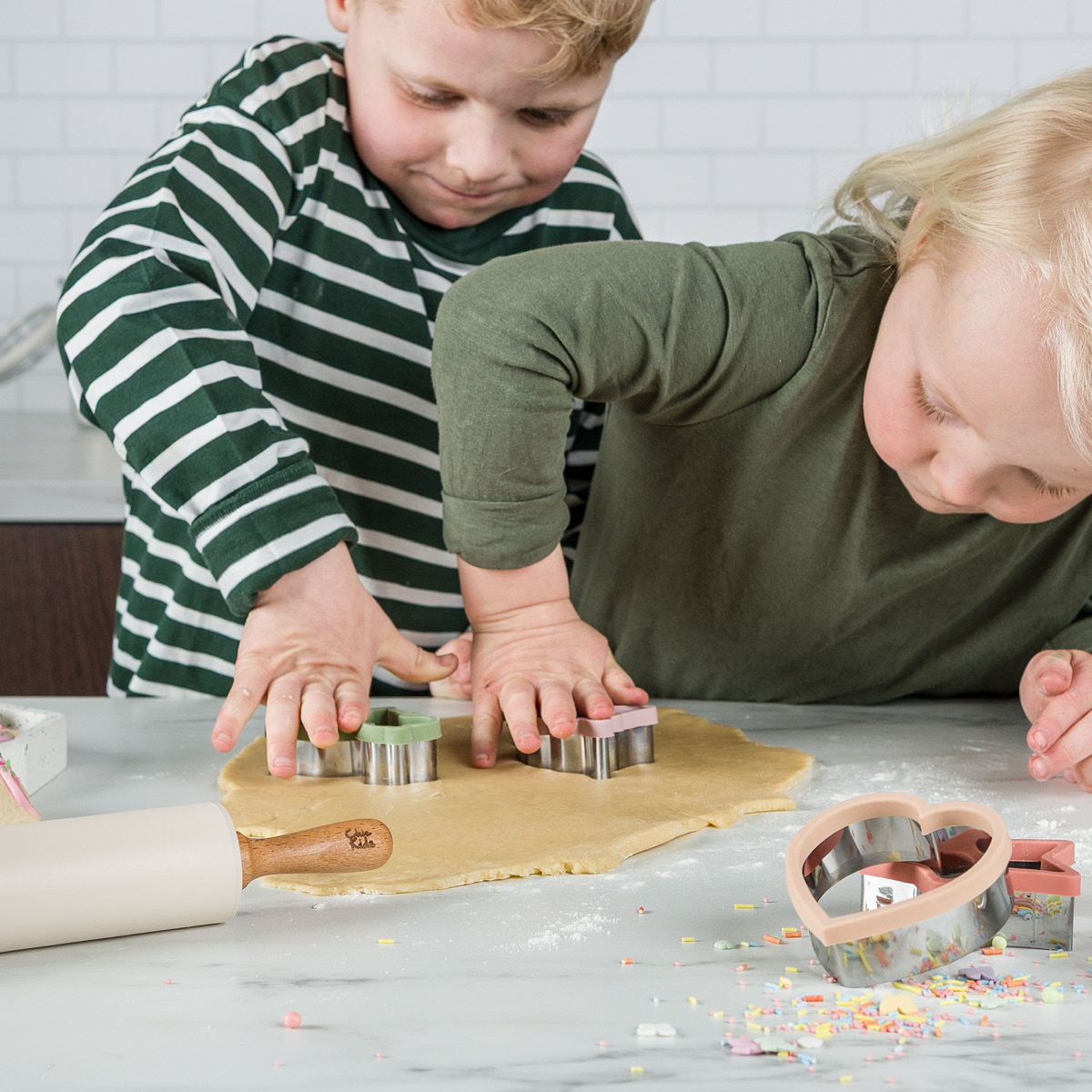 Modern House Chic Kids bakesett 5 deler multi