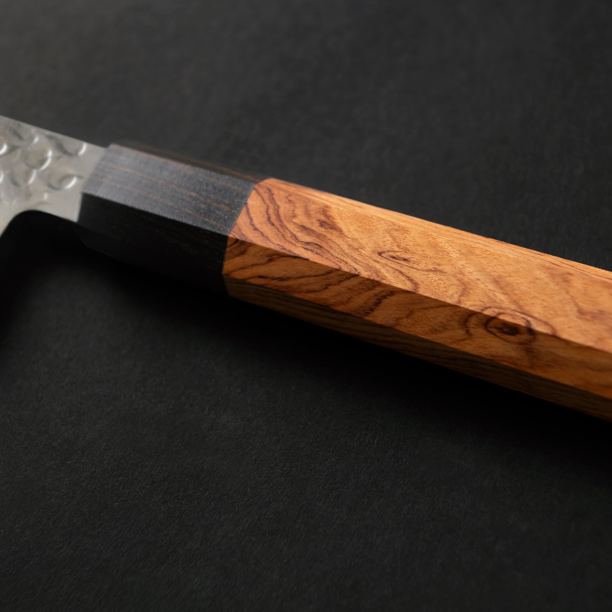 Maku Kitchen Life Damascus santoku-veitsi 33 cm Teräs/ruskea/musta