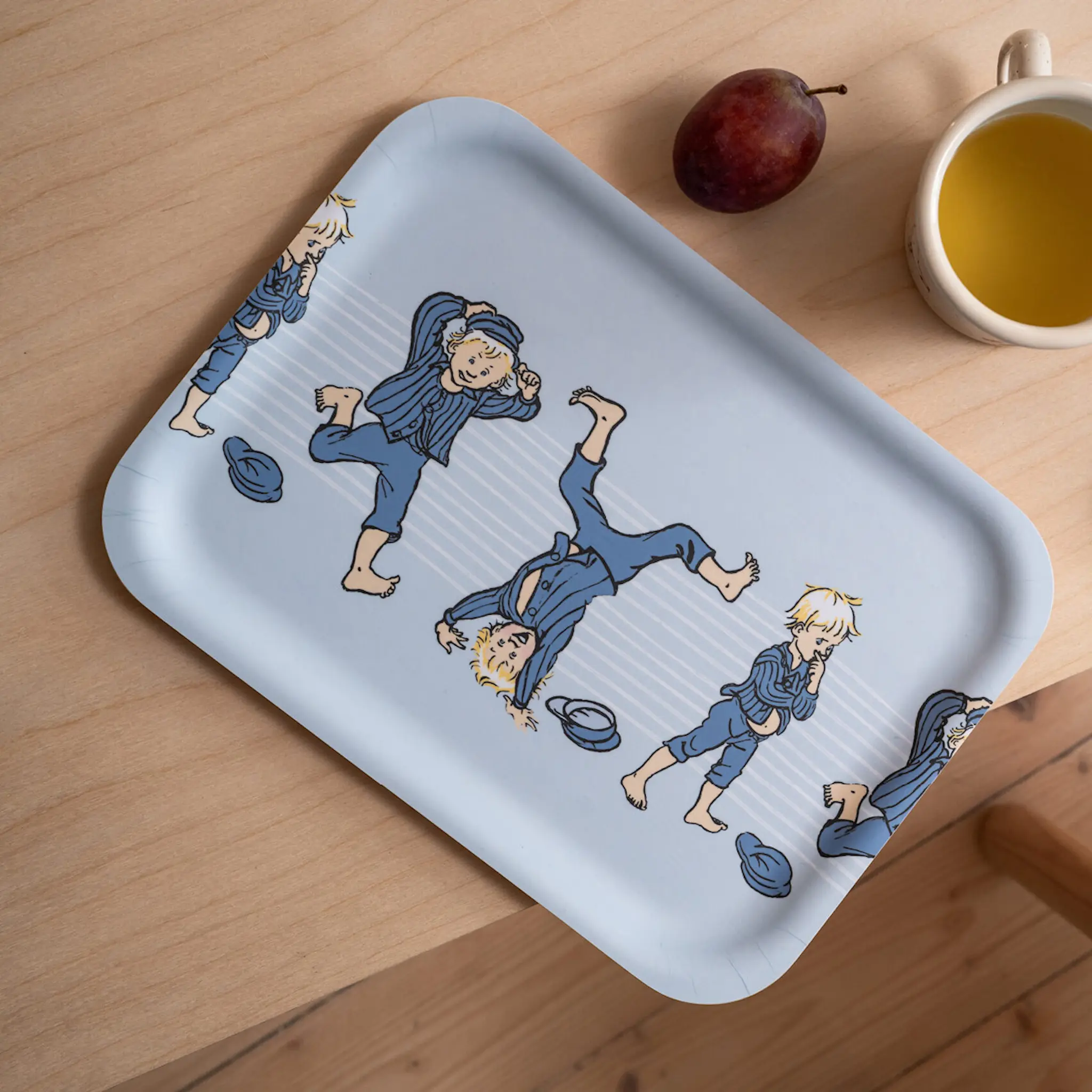 Muurla Emil i lönneberga bricka 27x20 cm blå