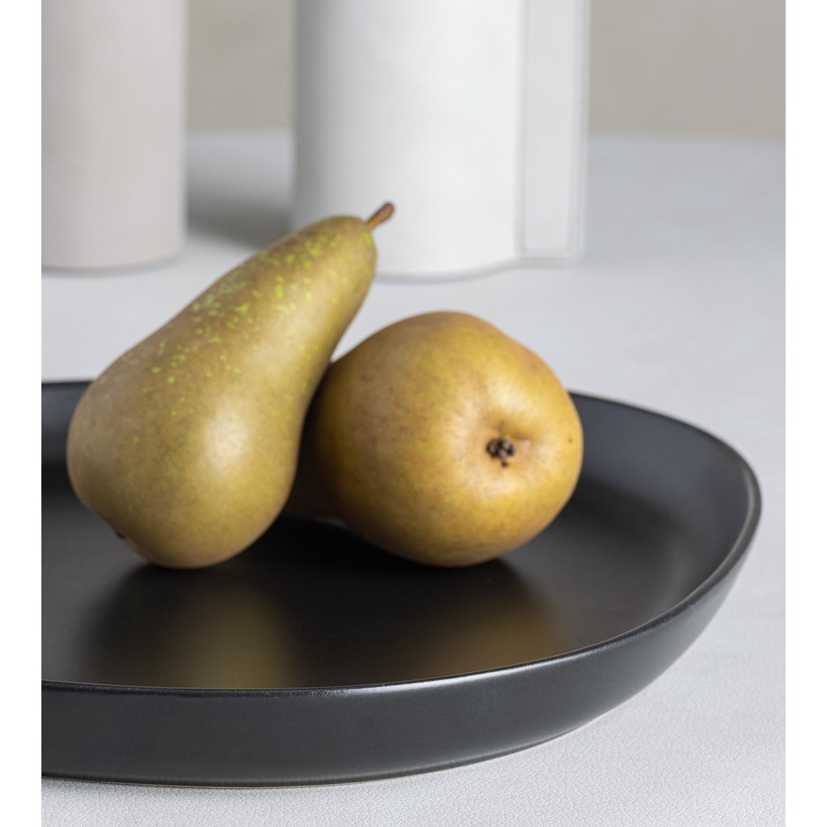 LIND DNA Curve Stoneware Tarjoiluastia 35x30 cm Musta