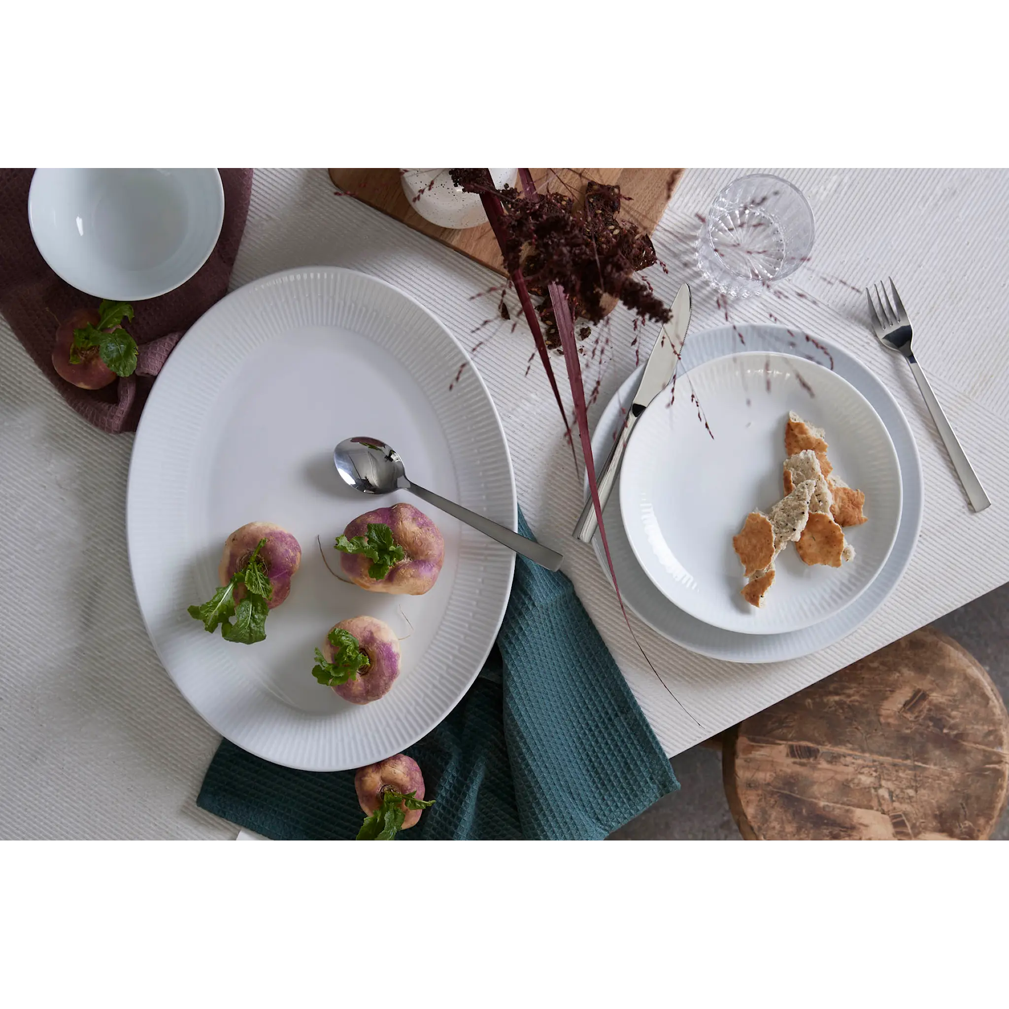 Aida Relief Salaattikulho 25 cm Valkoinen