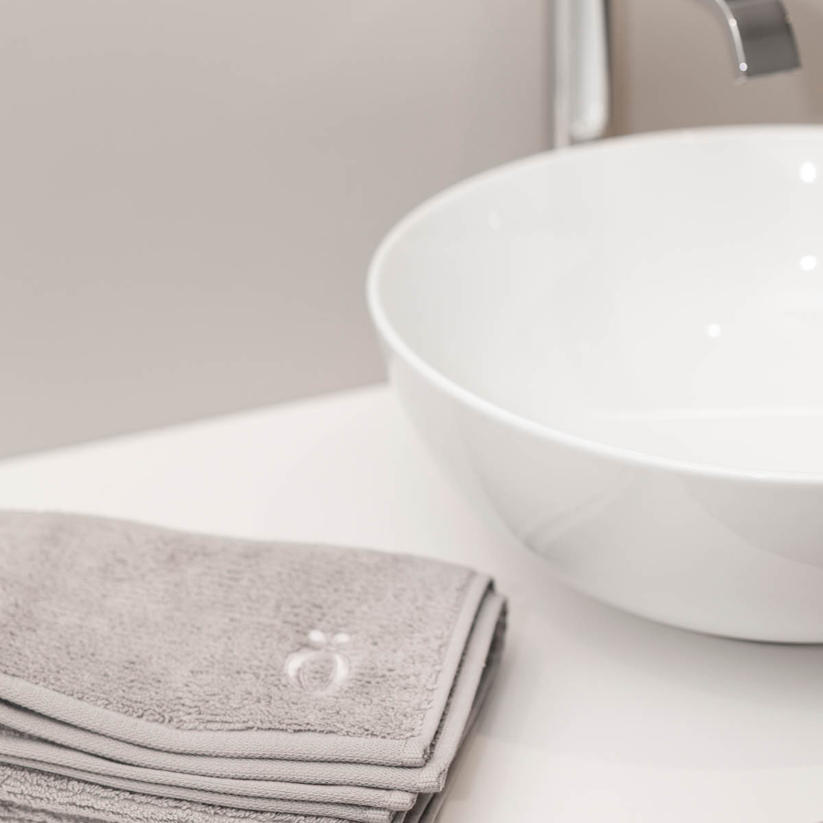 Sögne Home Wellbeing by Sögne handduk 50x70 cm ljusgrå