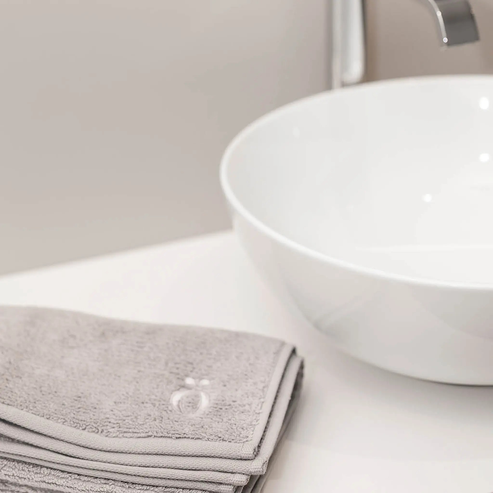 Sögne Home Wellbeing by Sögne handduk 50x70 cm ljusgrå