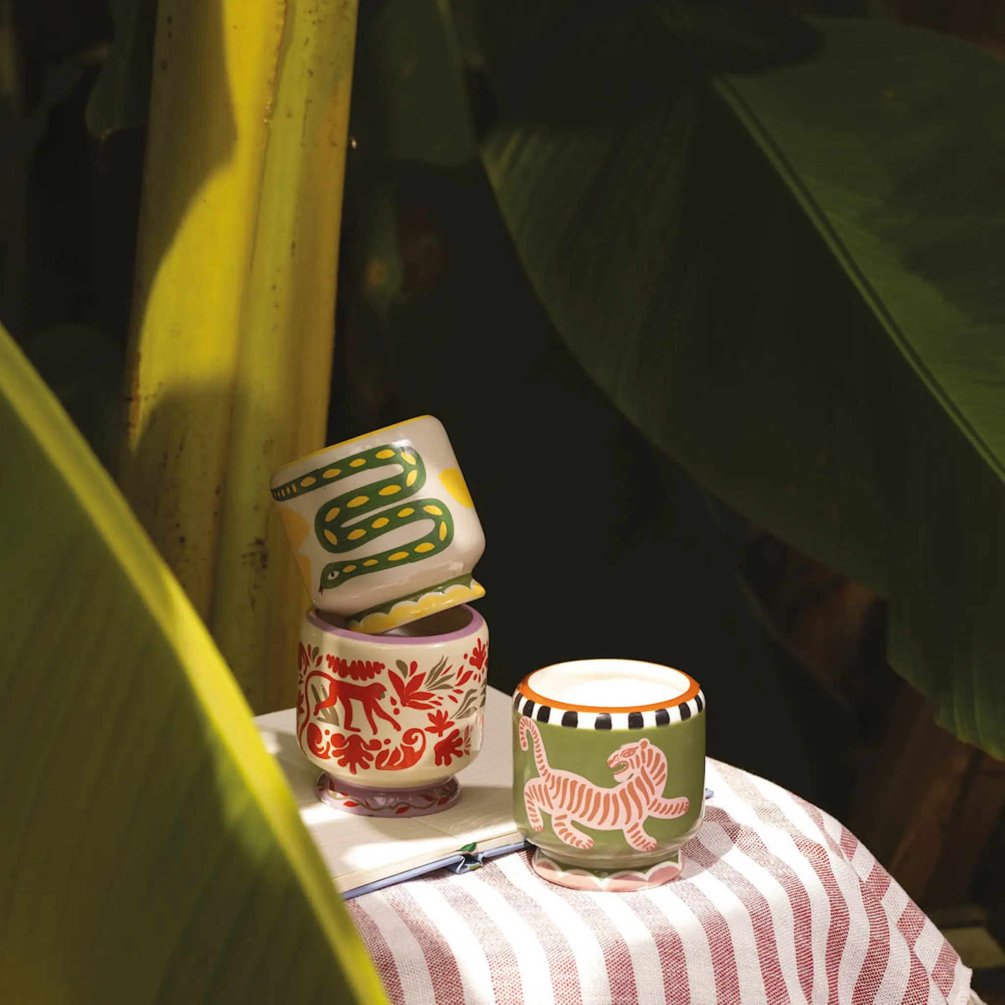 Paddywax Adopo Tuoksukynttilä Coconut & amber 8,8 cm