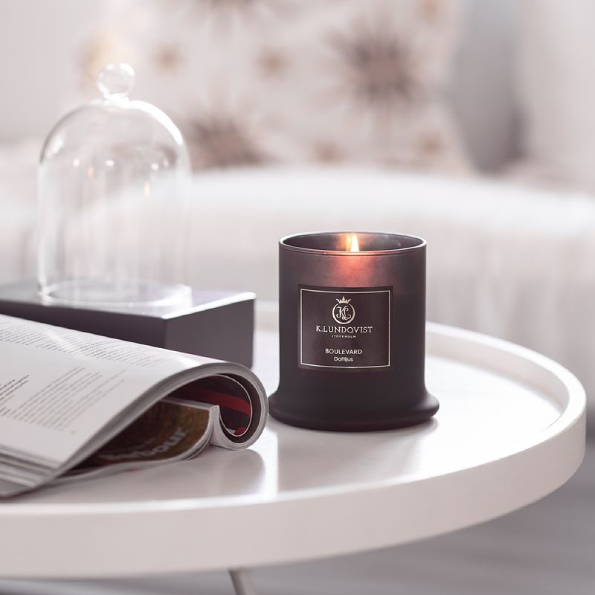 K. Lundqvist Stockholm Doftljus med glaskupa oud