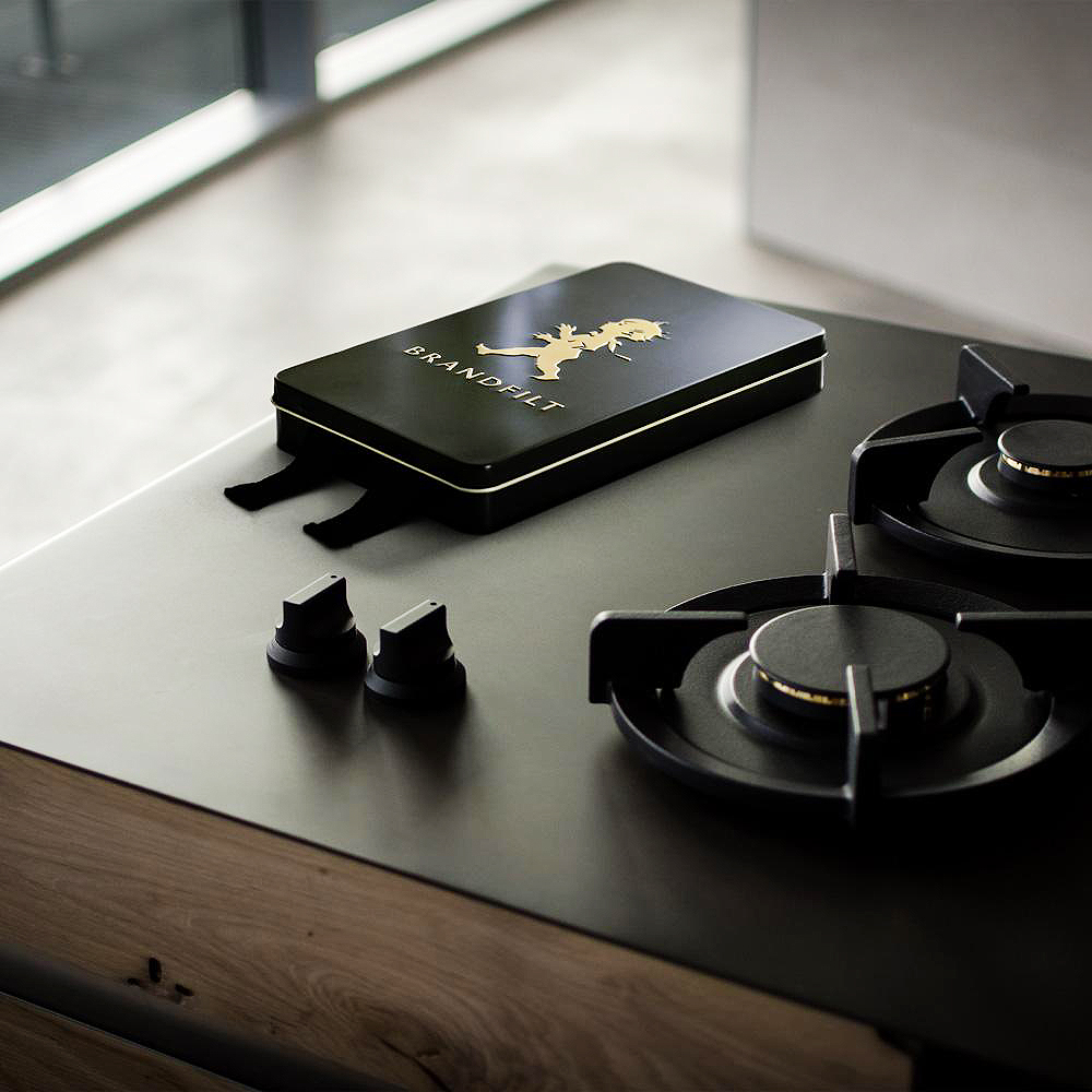 SOLSTICKAN Solstickan Brandfilt 120x120 cm Svart/Guld