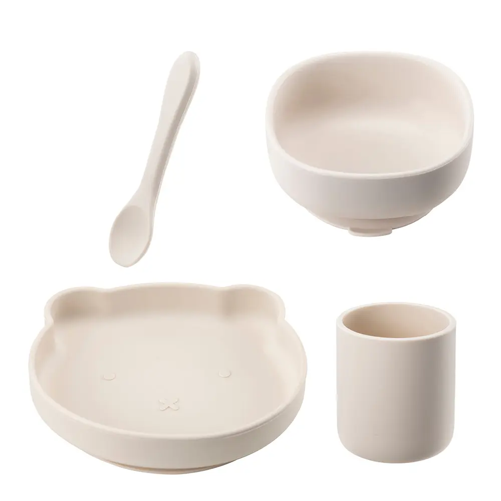 Chic kids Lasten astiasto 4 osaa Creme