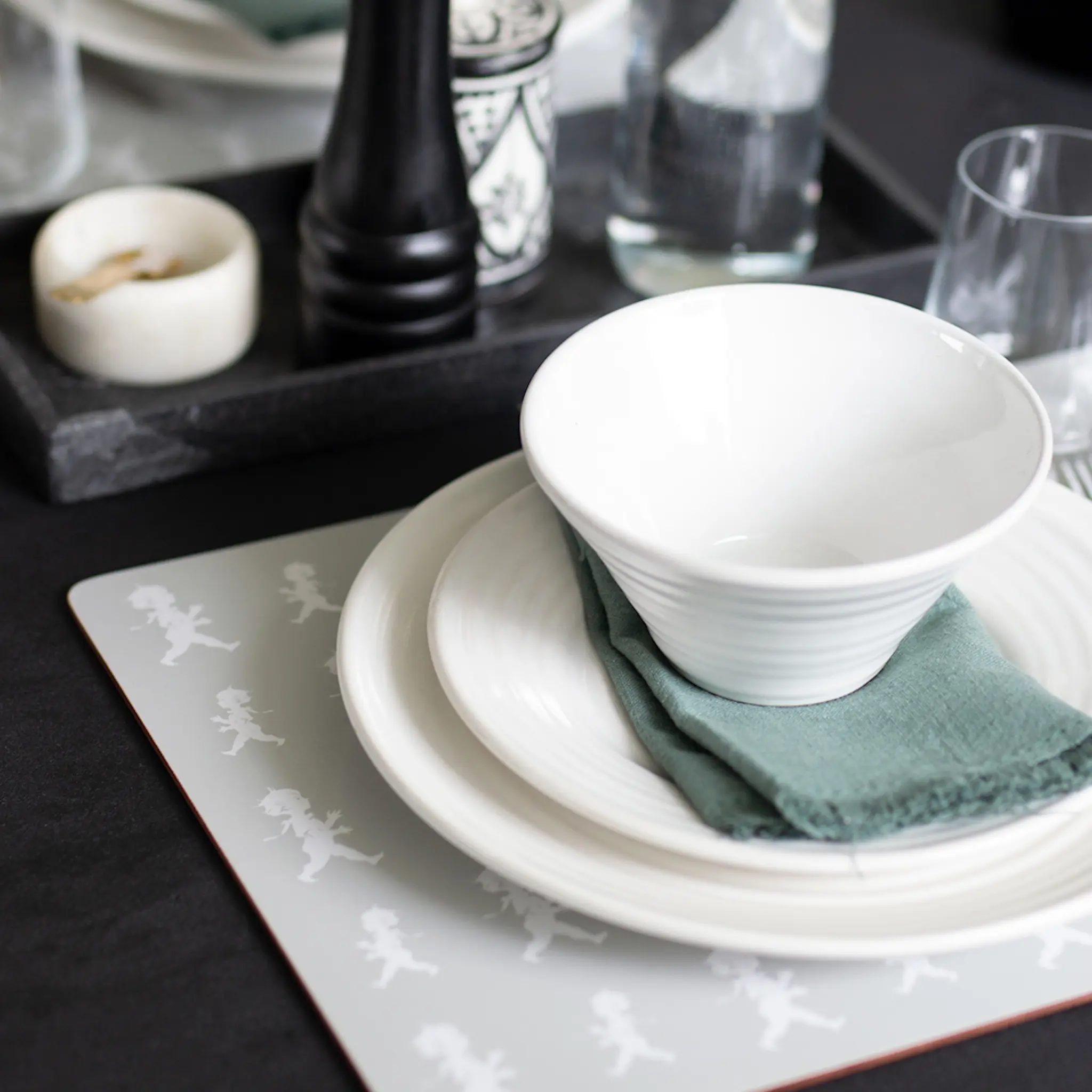 SOLSTICKAN Pöytätabletti 30x40 cm 2 kplHarmaa