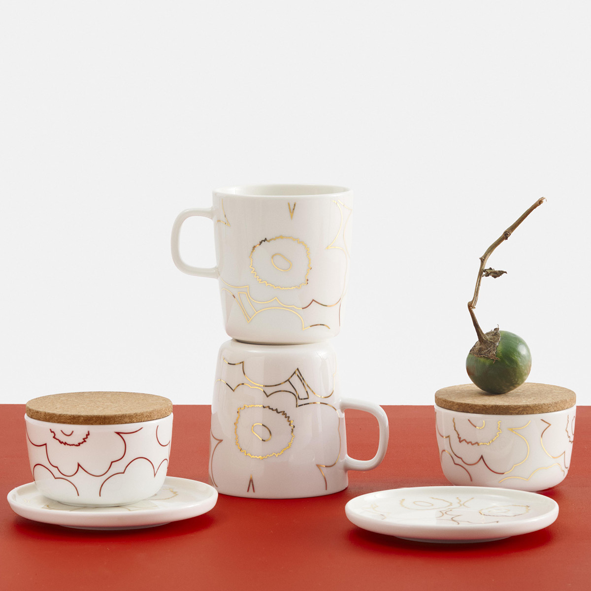 Marimekko Oiva Piirto Unikko tallrik 13,5 cm vit/guld