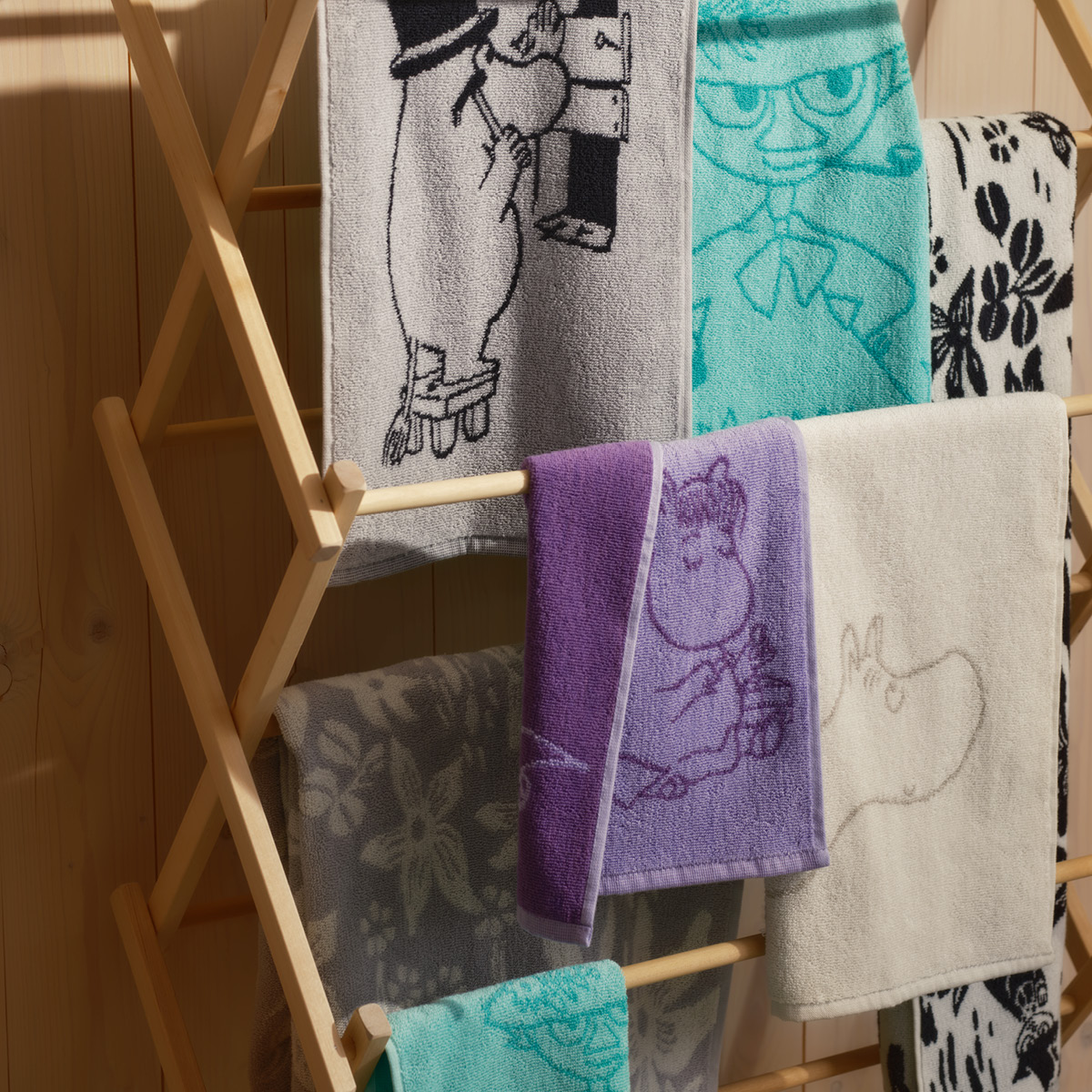 Moomin Arabia Mummi håndkle 50x70 cm Mummitrollet hvit