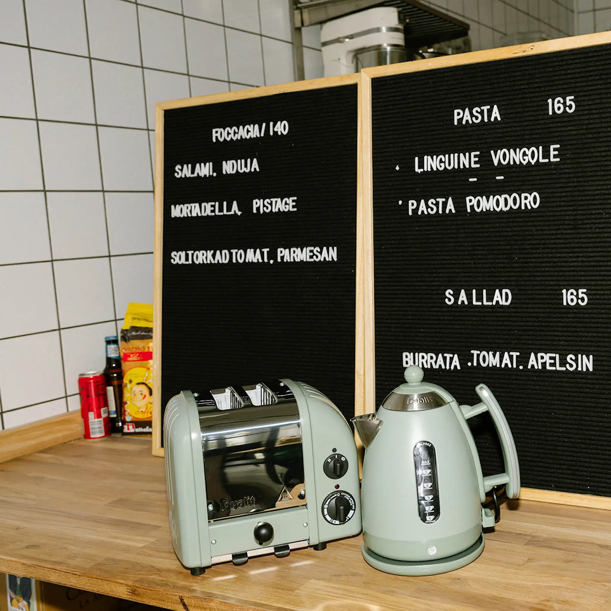 Dualit Vattenkokare 1,5 L sage/rostfri