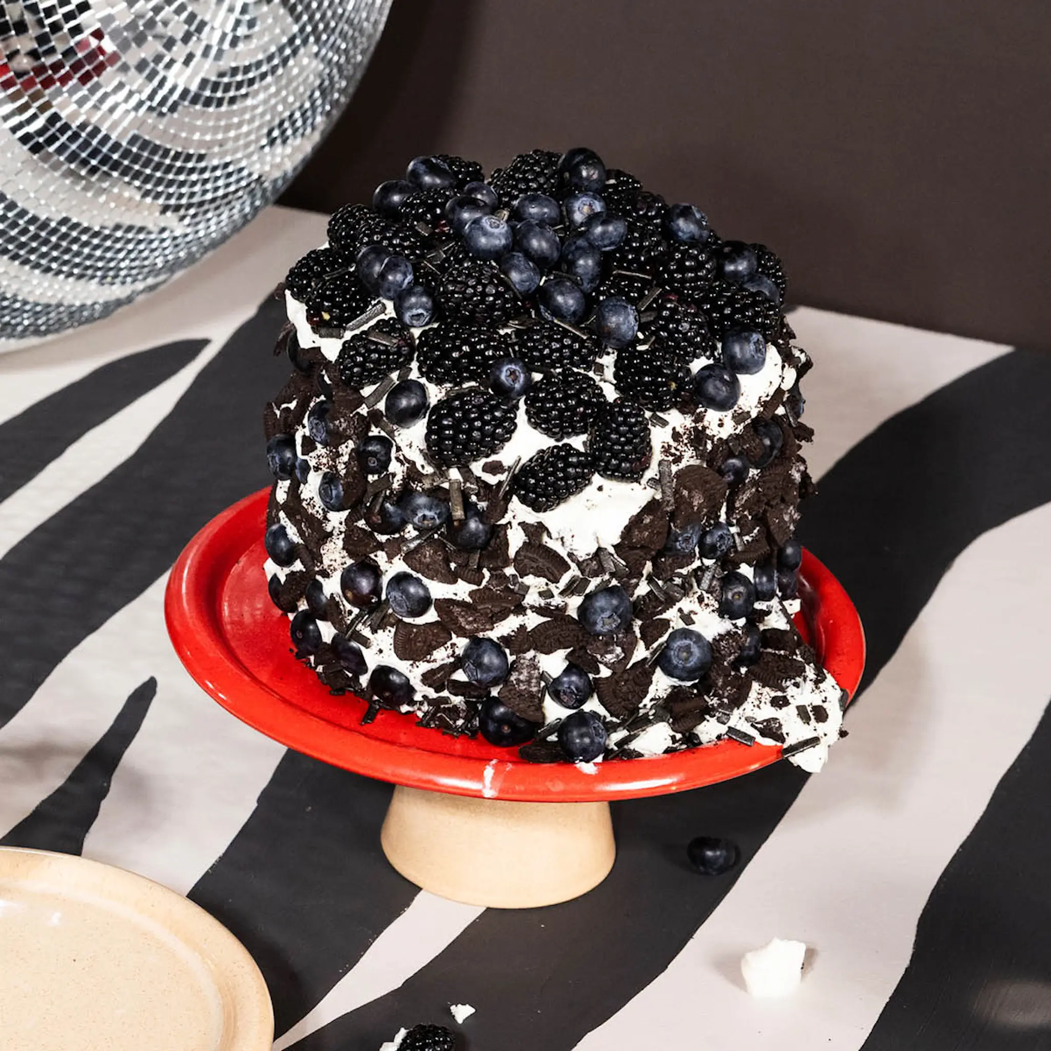 ByOn Porto kakefat 26,5x11 cm rød/beige hover