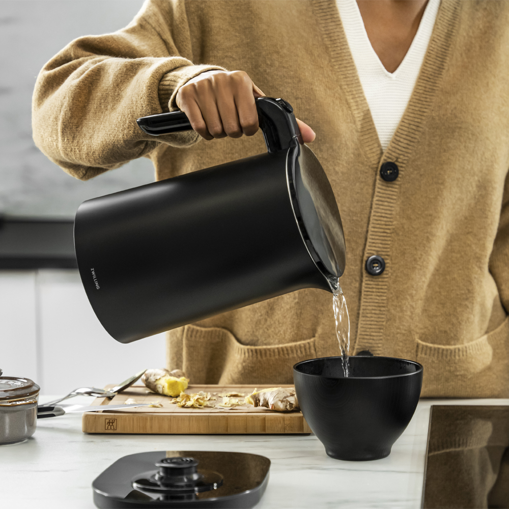 Zwilling Enfinigy Pro vannkoker med termostat 1,5L 1550-1850W svart