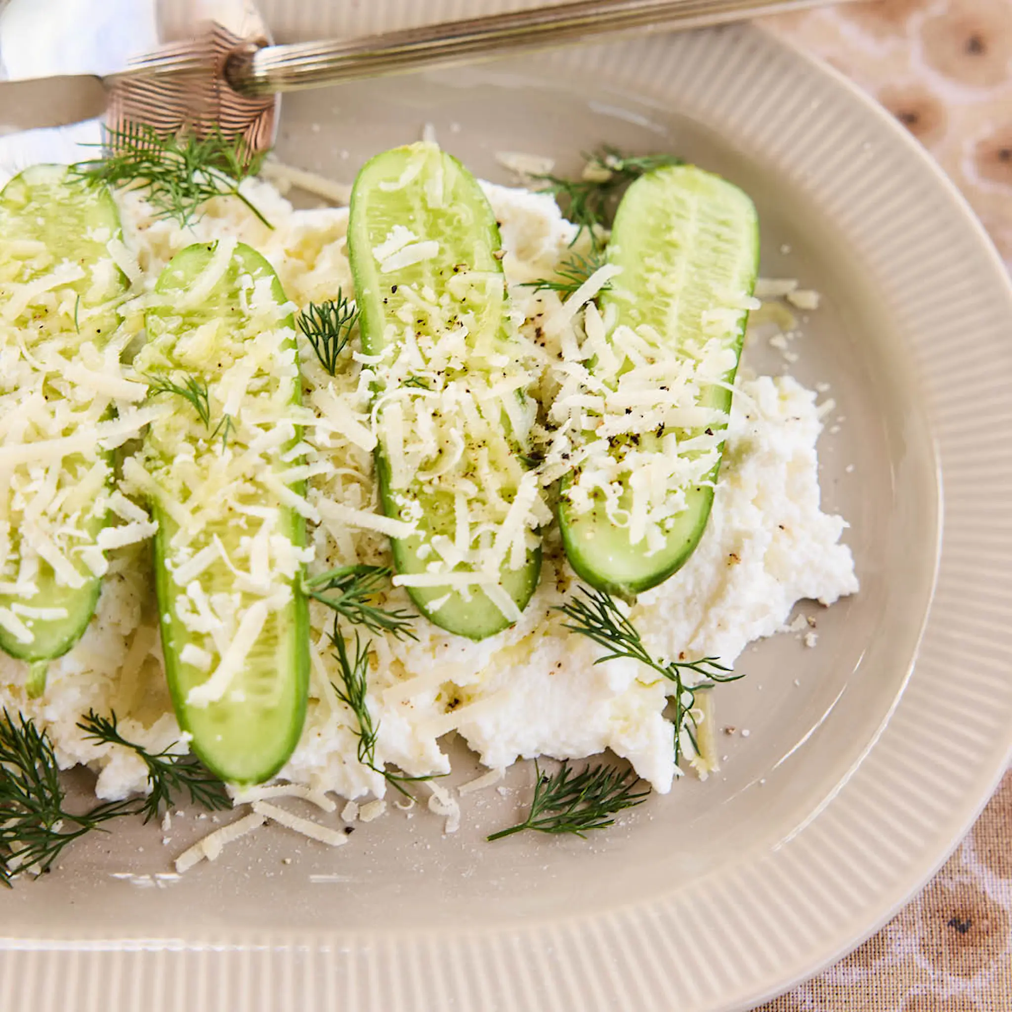 Sagaform Inka serveringsfat 34x20 cm beige