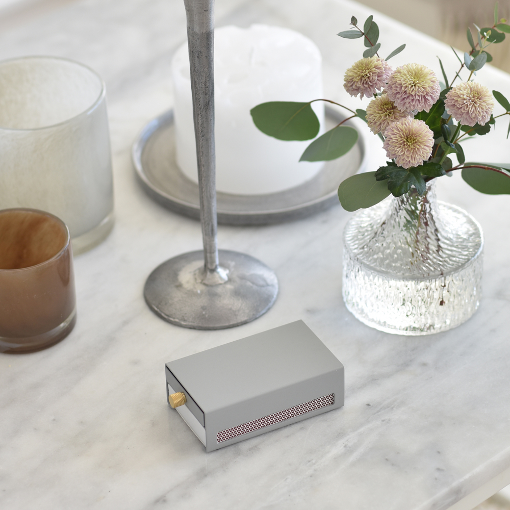 SOLSTICKAN Three Stars Tändsticksfodral Stor Grå