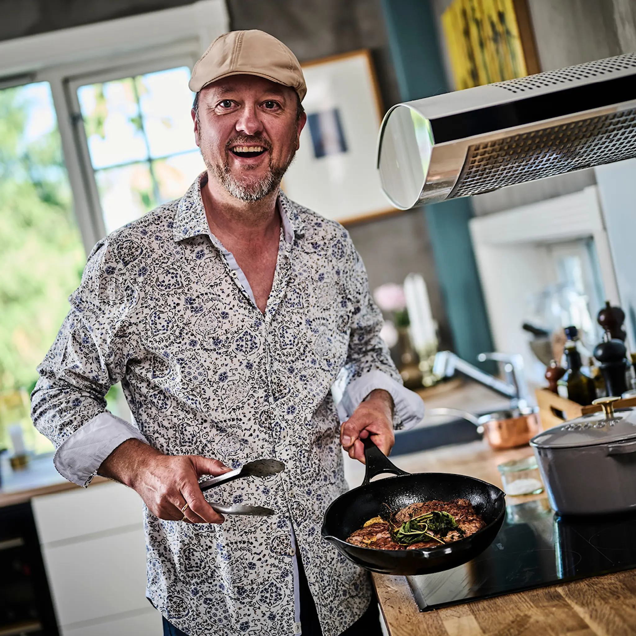 Sabor Sabor Valurautapannu 26 cm Musta