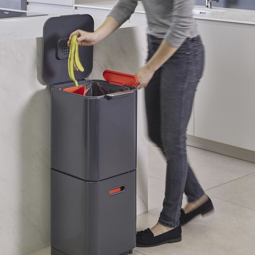 Joseph Joseph Totem Compact Avfallsbehållare 40L Grå