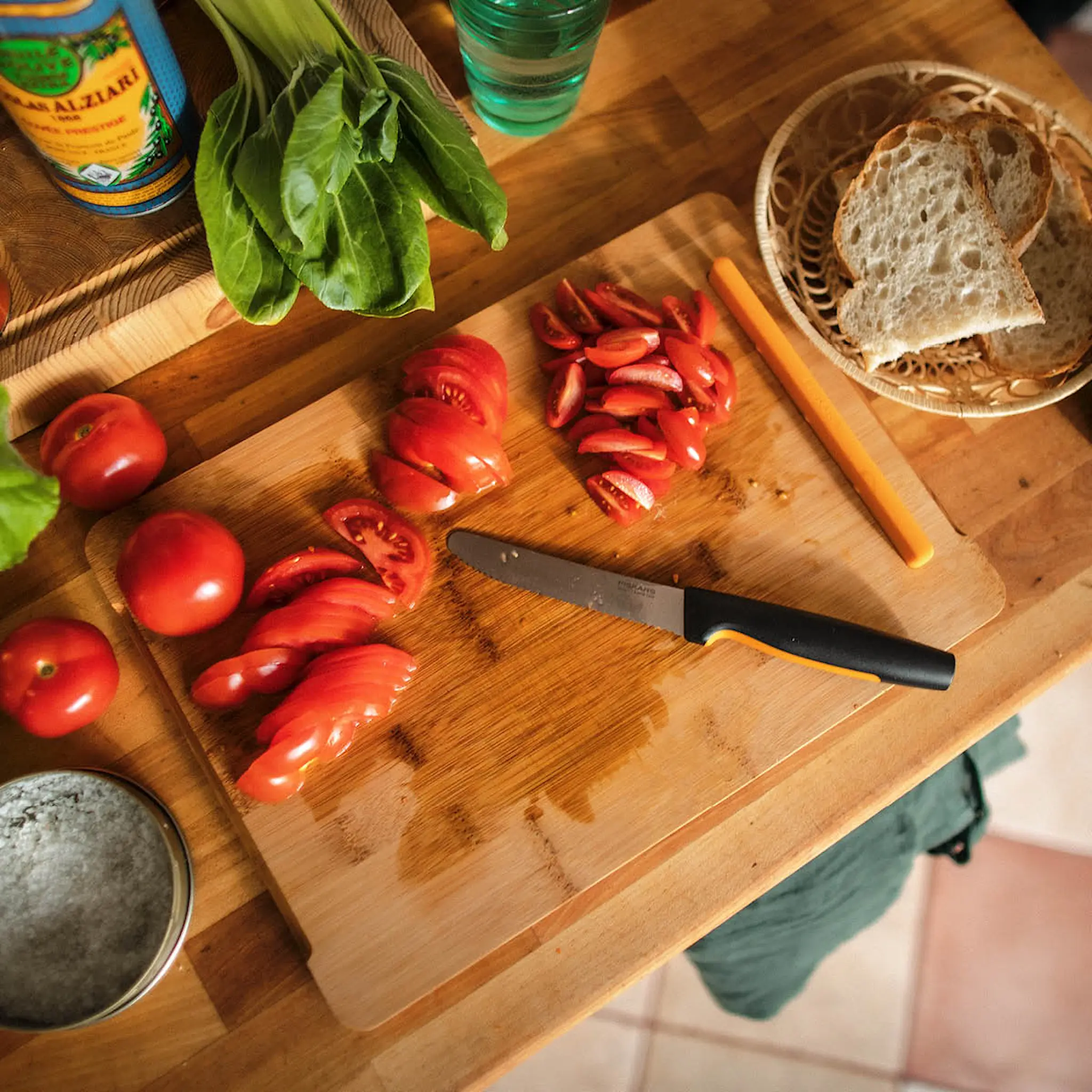 Fiskars Functional Form Tomaattiveitsi 12 cm