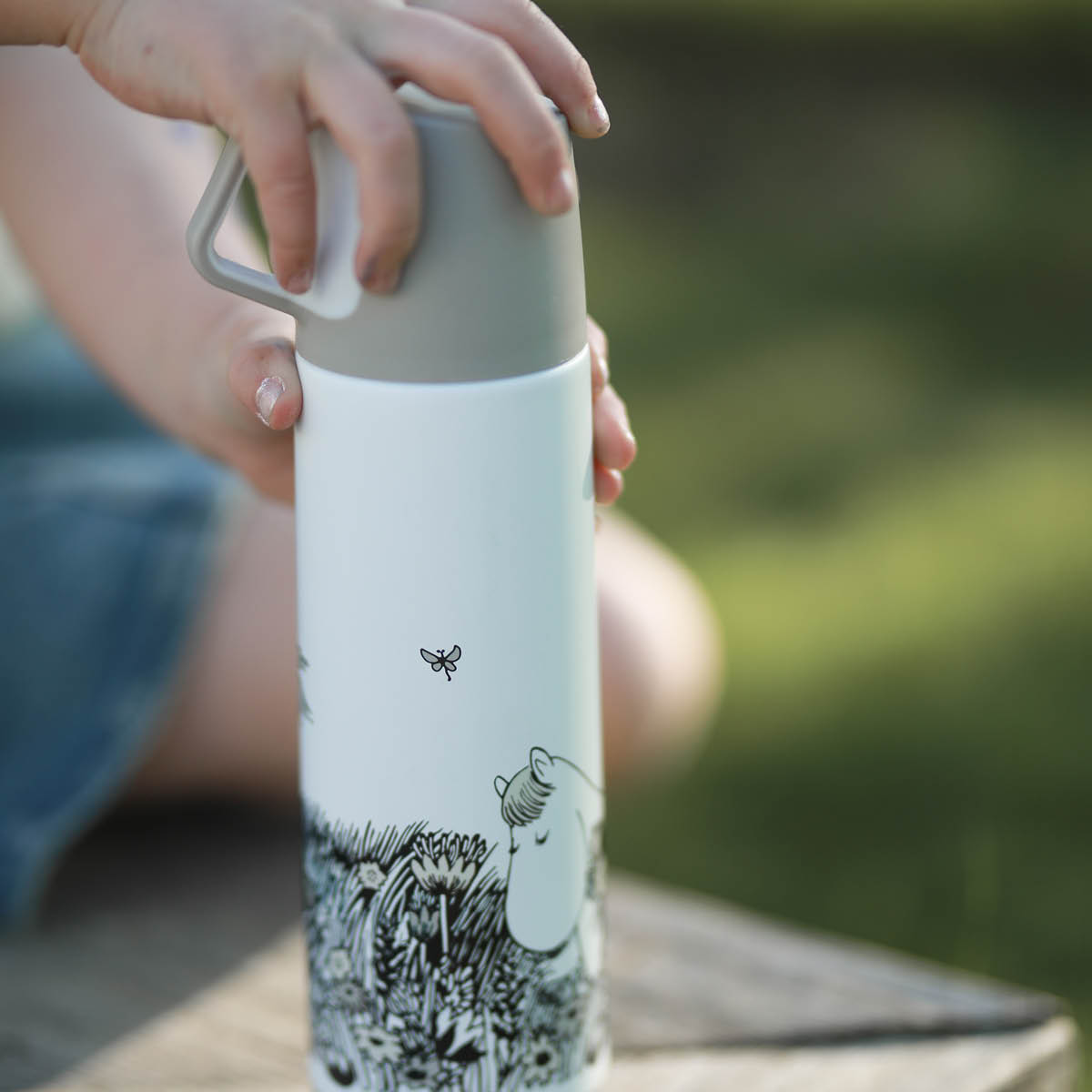 Rätt Start Mumin termos 0,5 L Graphic vit/svart