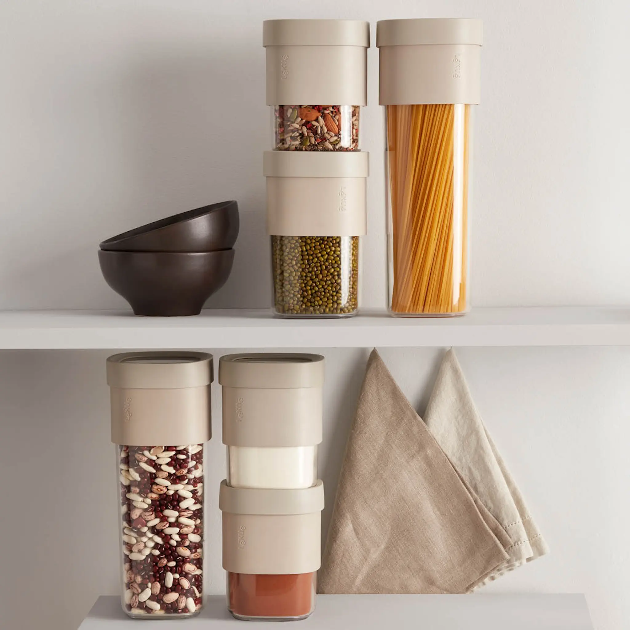 Lékué Flip Storage förvaringsburk M med lock beige