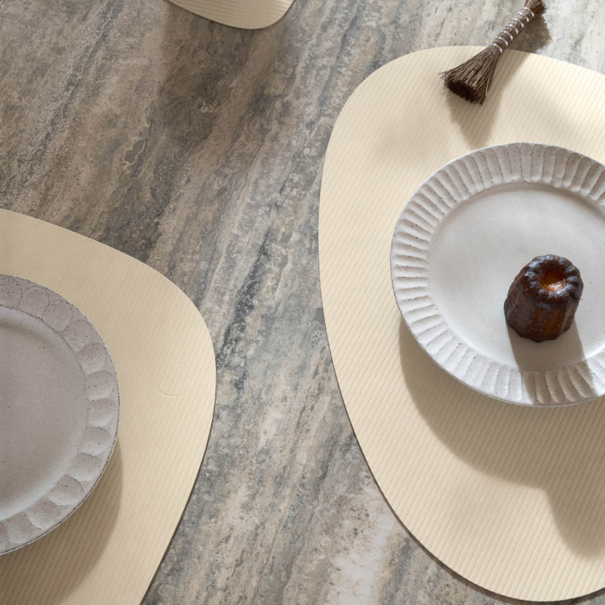 LIND DNA Curve Corduroy Pöytätabletti 37x44 cm Vanilla