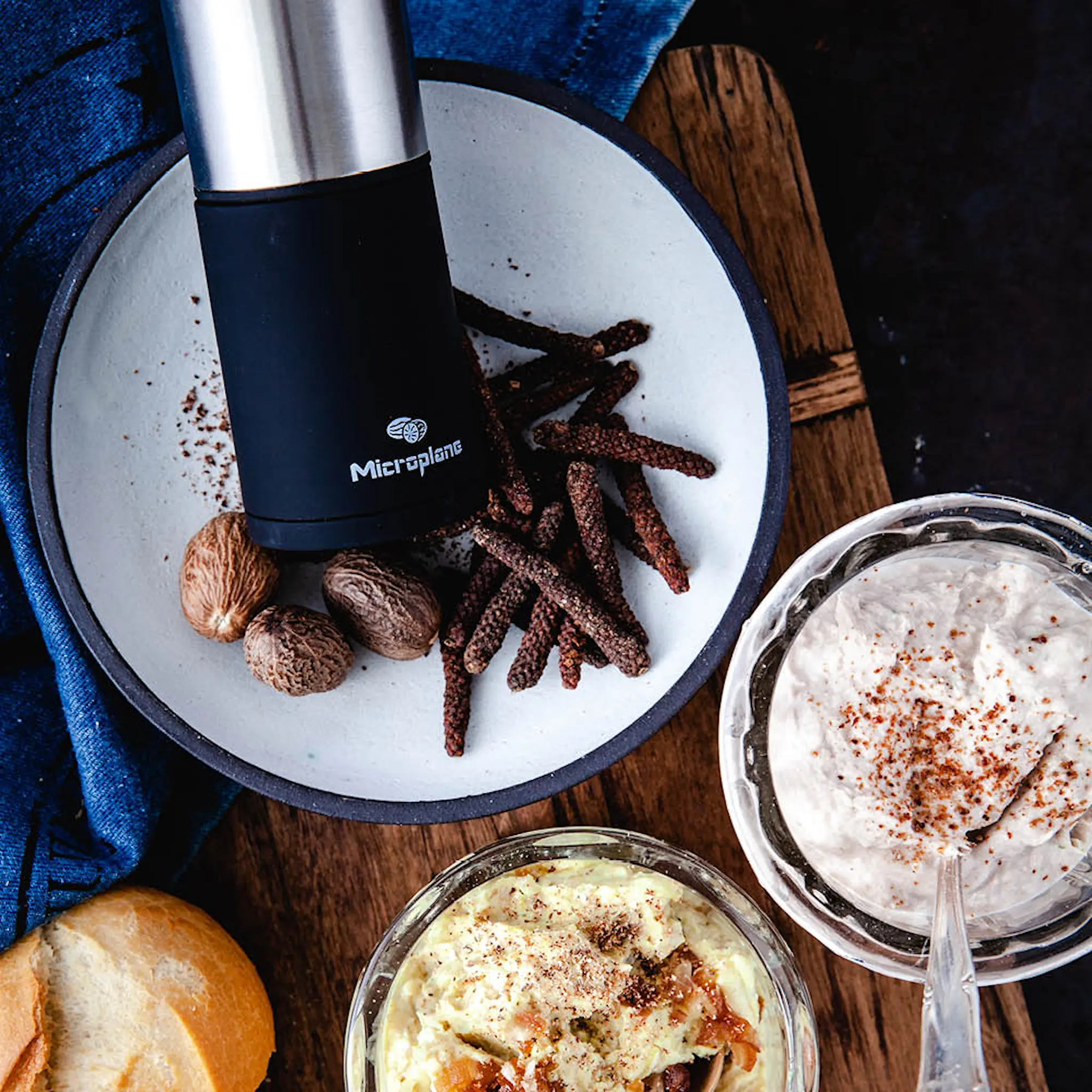 Microplane Spice Mill krydderkvern 12 cm svart/stål