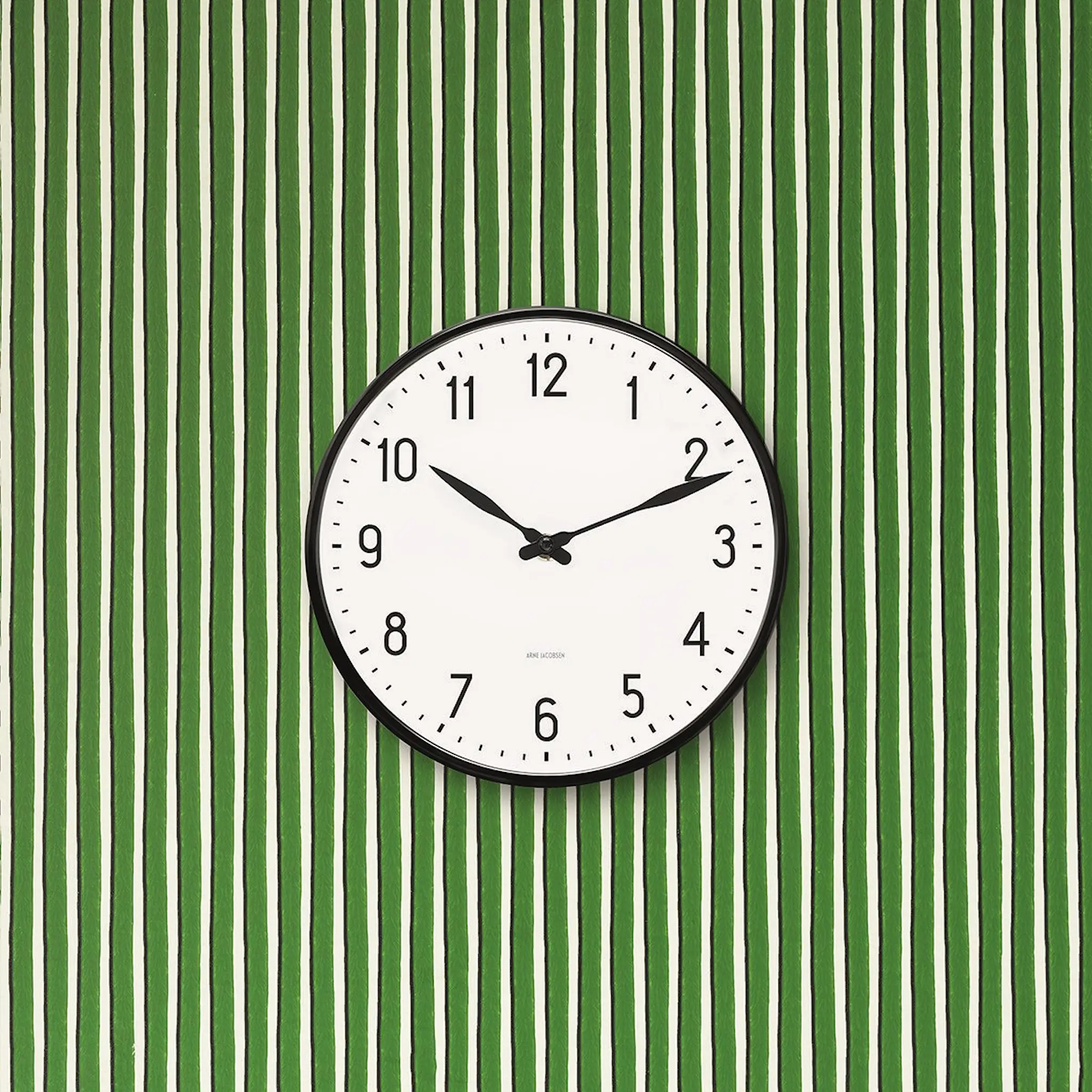 Arne Jacobsen Arne Jacobsen Station Väggur 21 cm Vit