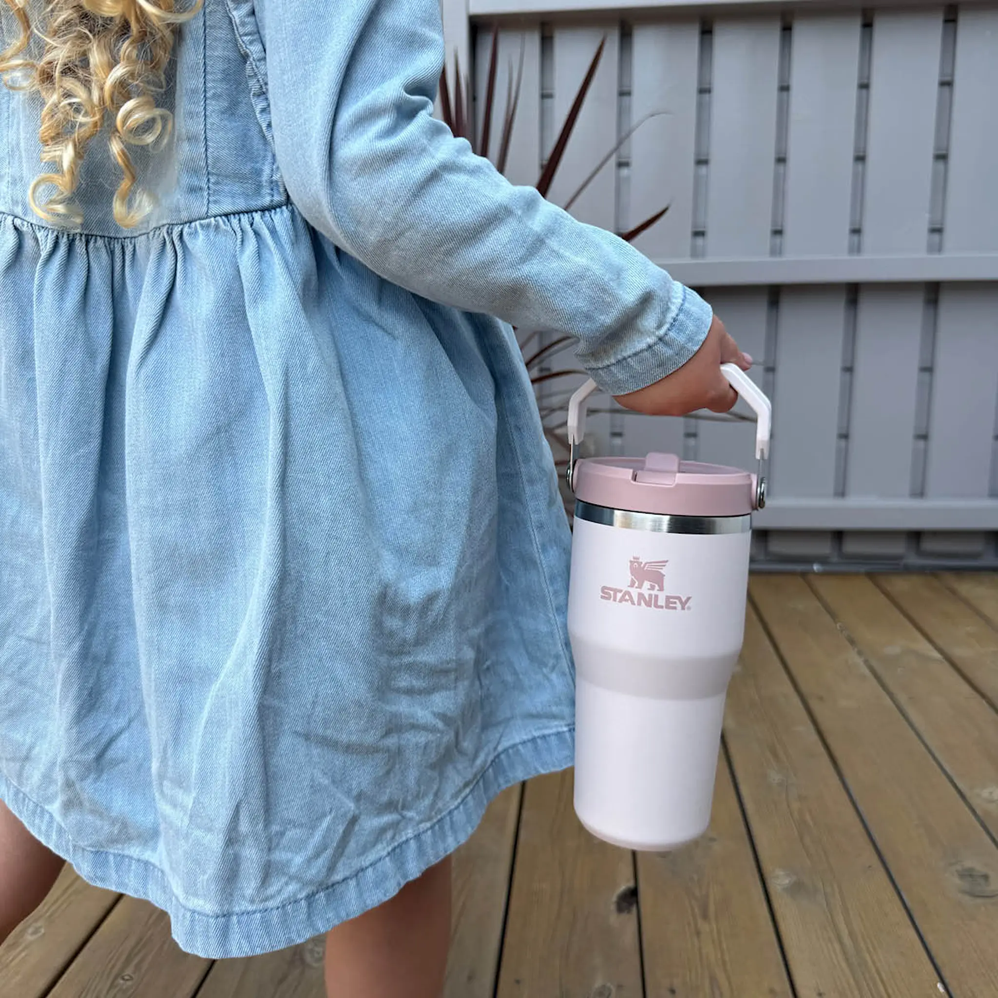 Stanley Iceflow Flip Straw tumbler termosflaska 0,6 L Rose quartz