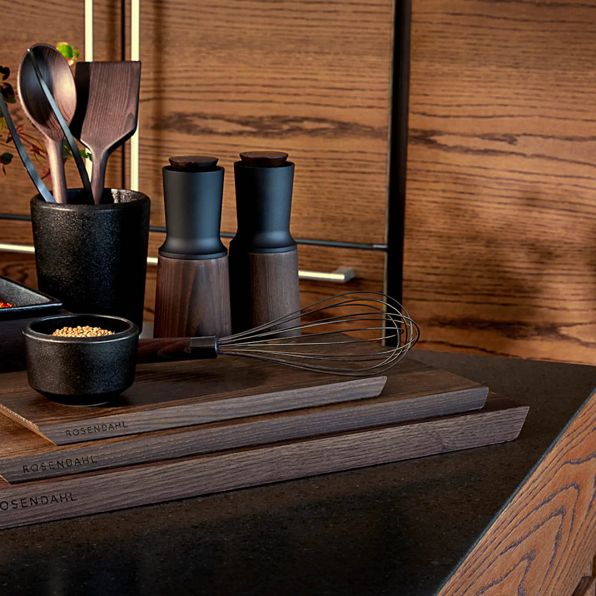 Rosendahl Rå Leikkuulauta 44x25 cm Saarni