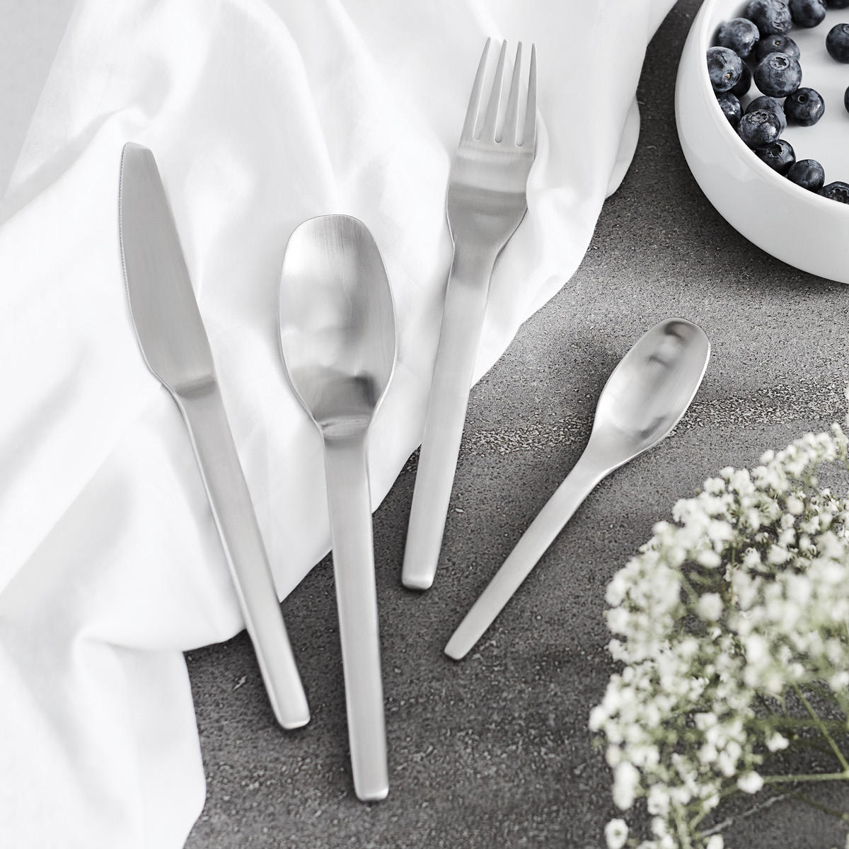 Aida ENSO bestickset 16 delar satin finish