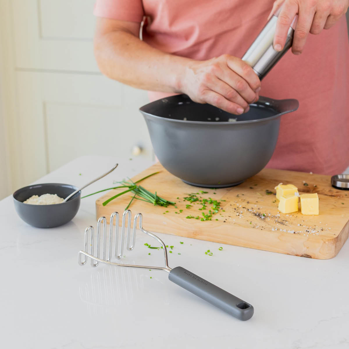 KitchenAid KitchenAid Classic Perunasurvin 25 cm Charcoal Grey