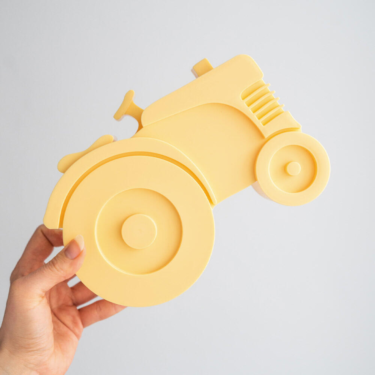 Blafre Traktor matlåda i plast två fack 14x11 cm ljusgul