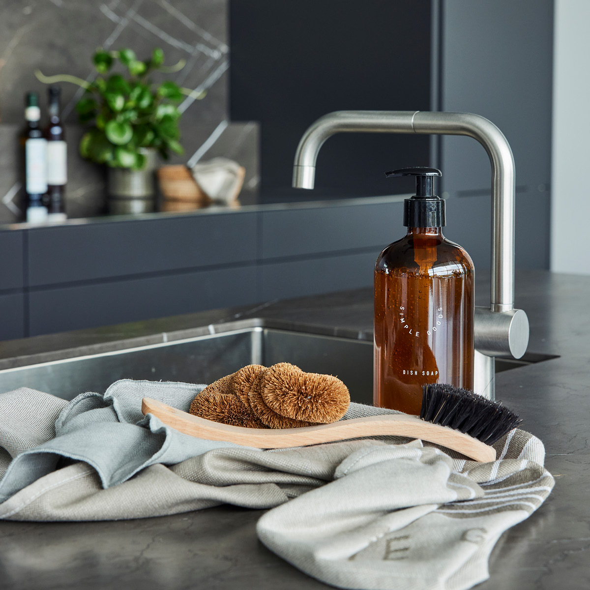 Simple Goods Wool oppvaskbørste soft 23 cm tre/svart