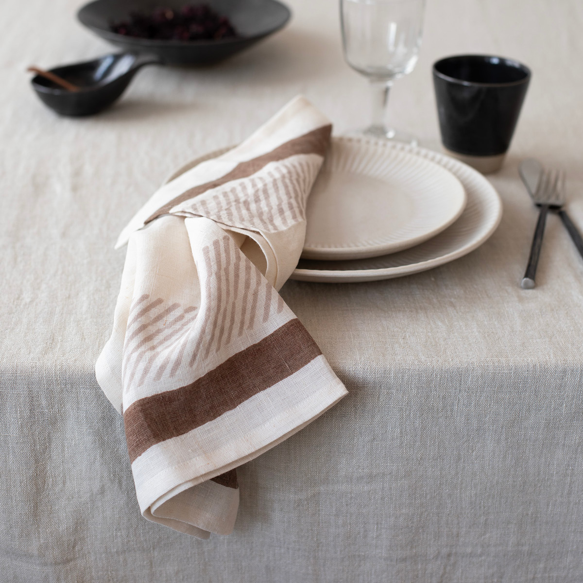 Tell Me More Ella serviett 50x50 cm brun