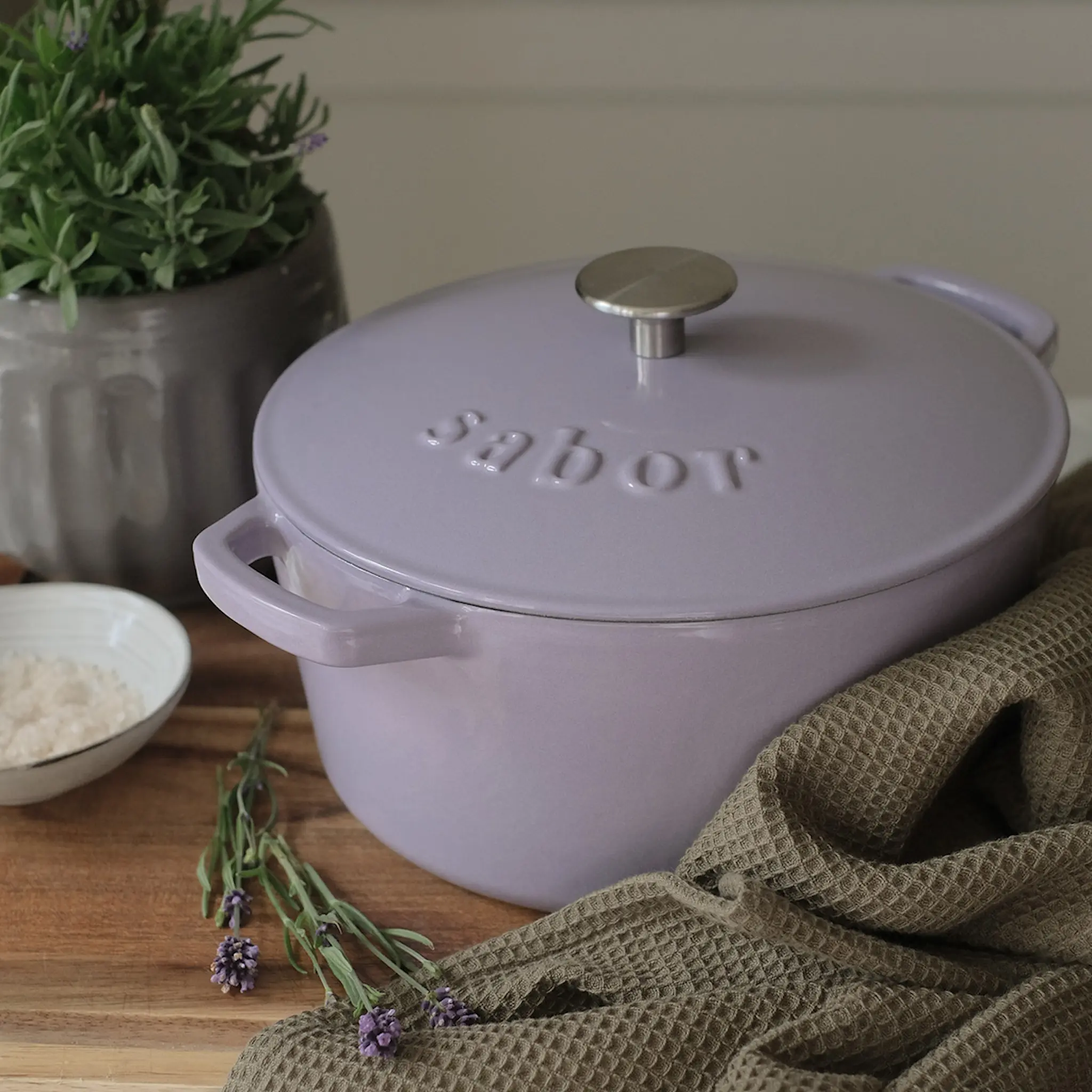 Sabor Gjutjärnsgryta 24 cm 4,4 L lavendel