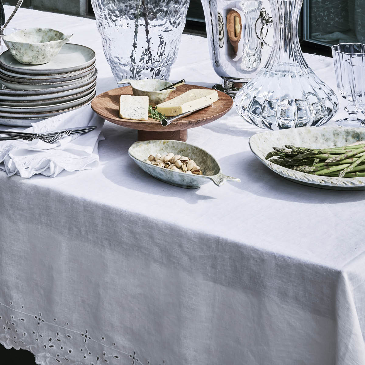 Lene Bjerre Anglaise duk 320x140 cm vit