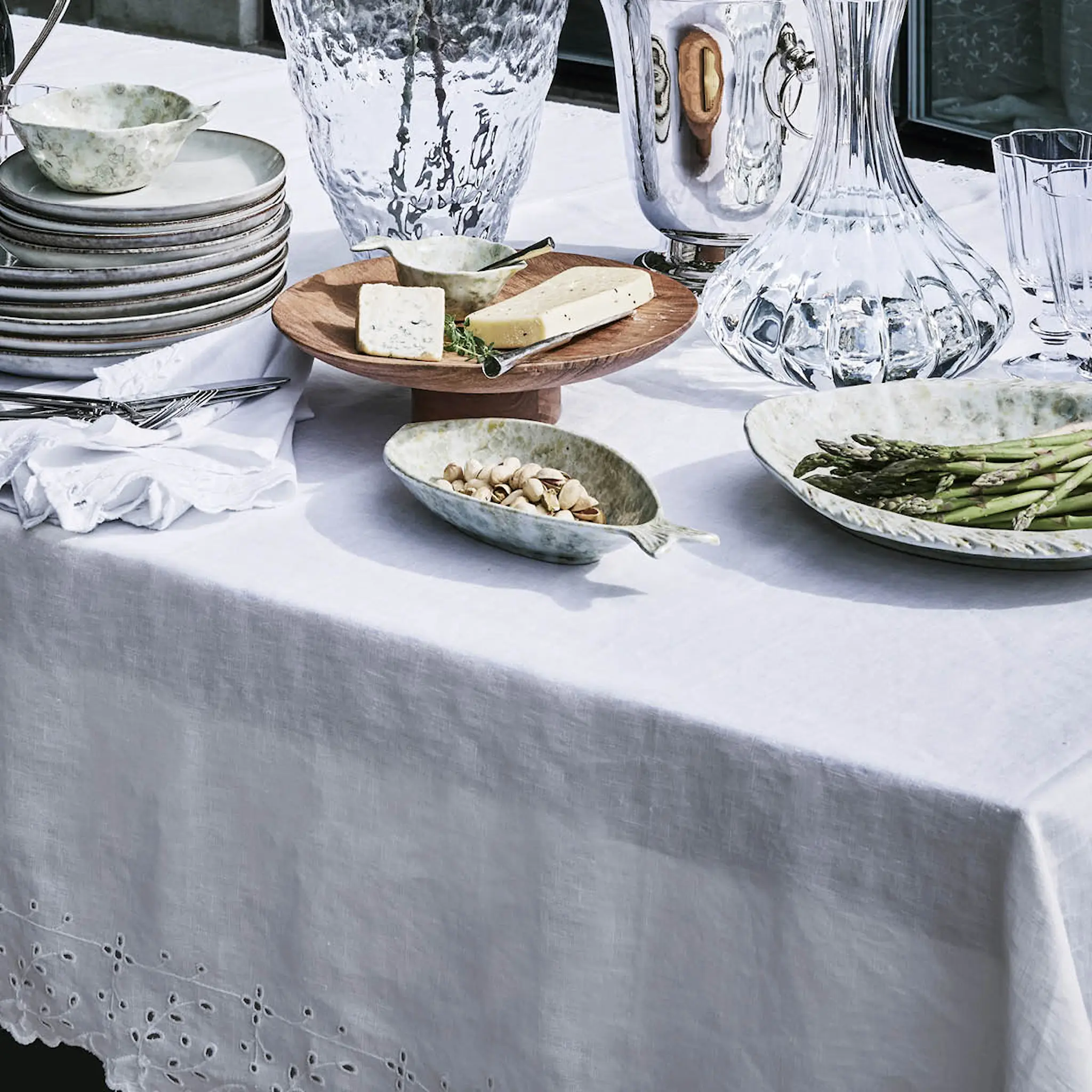 Lene Bjerre Anglaise duk 320x140 cm hvit