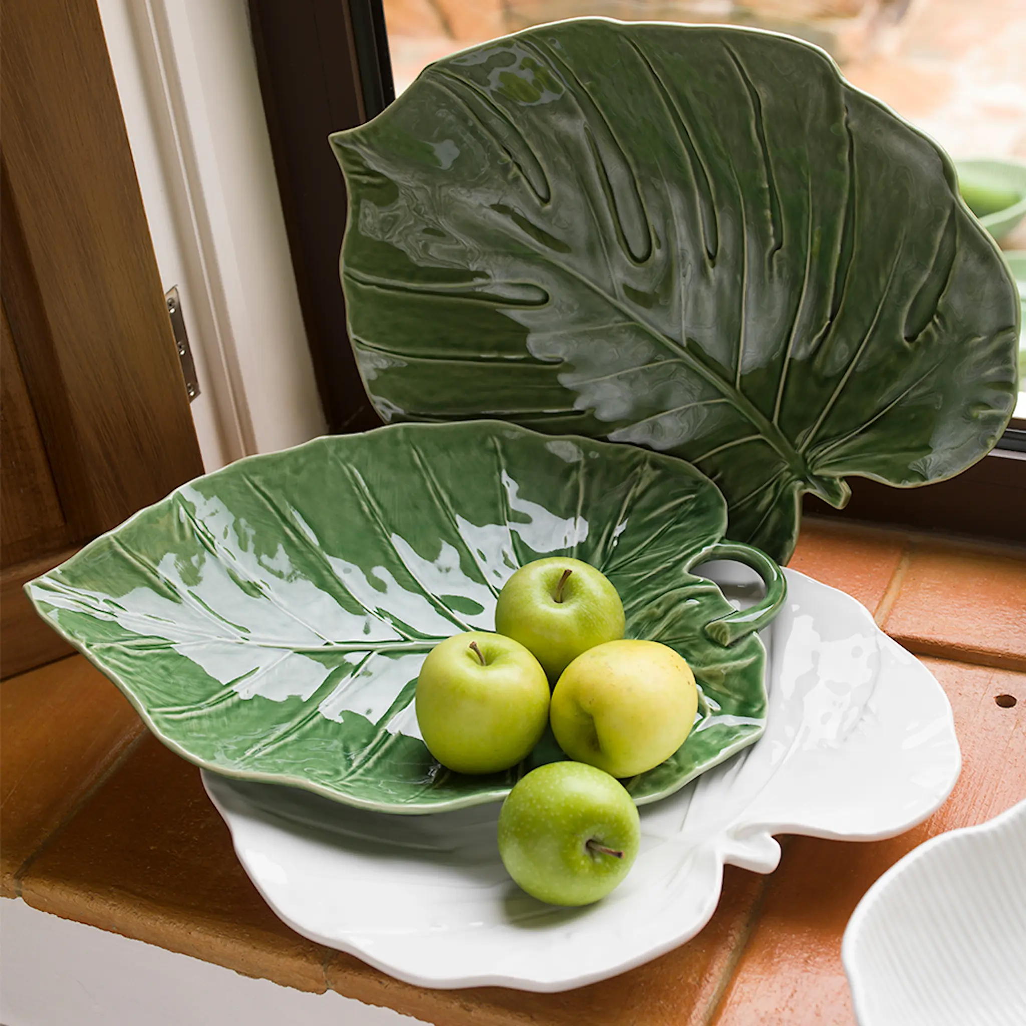 Bordallo Pinheiro Leaves solrosblad 31 cm grön